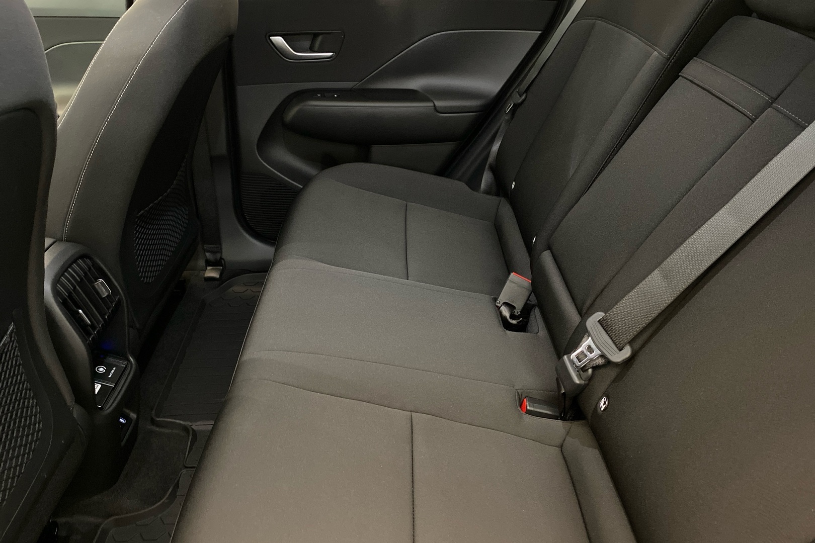 HYUNDAI KONA Electric 2024
