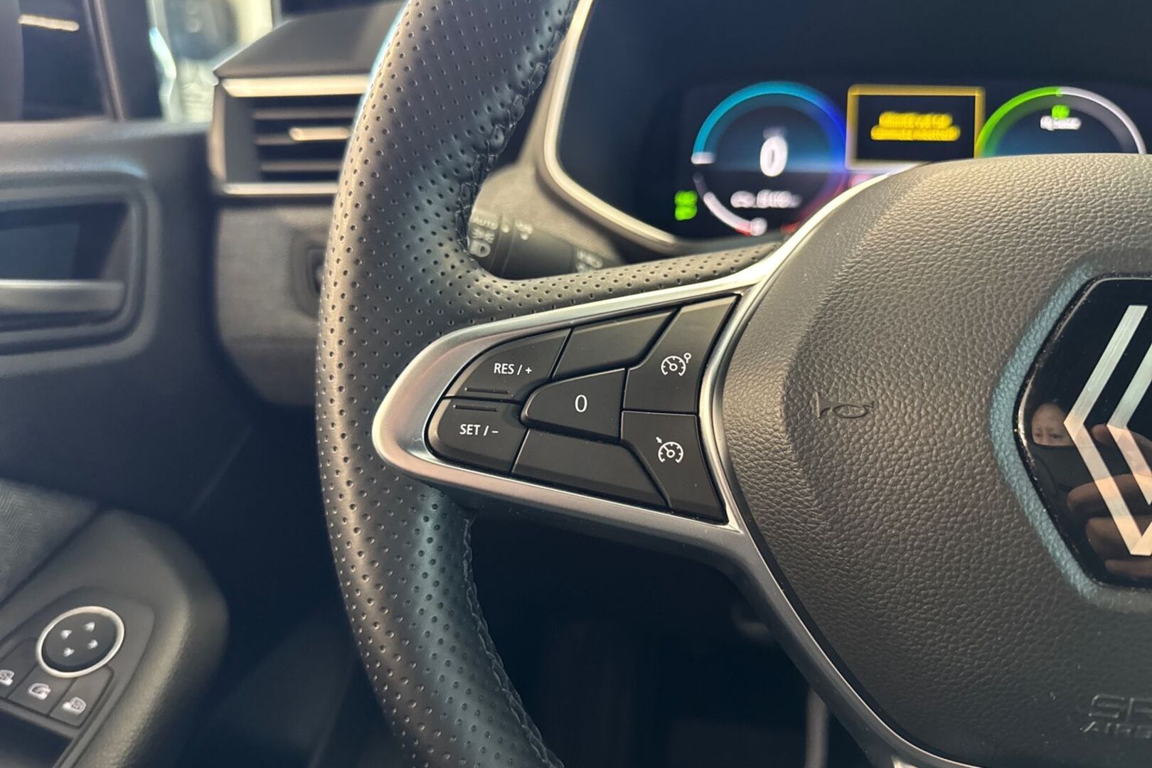 RENAULT Clio 2023
