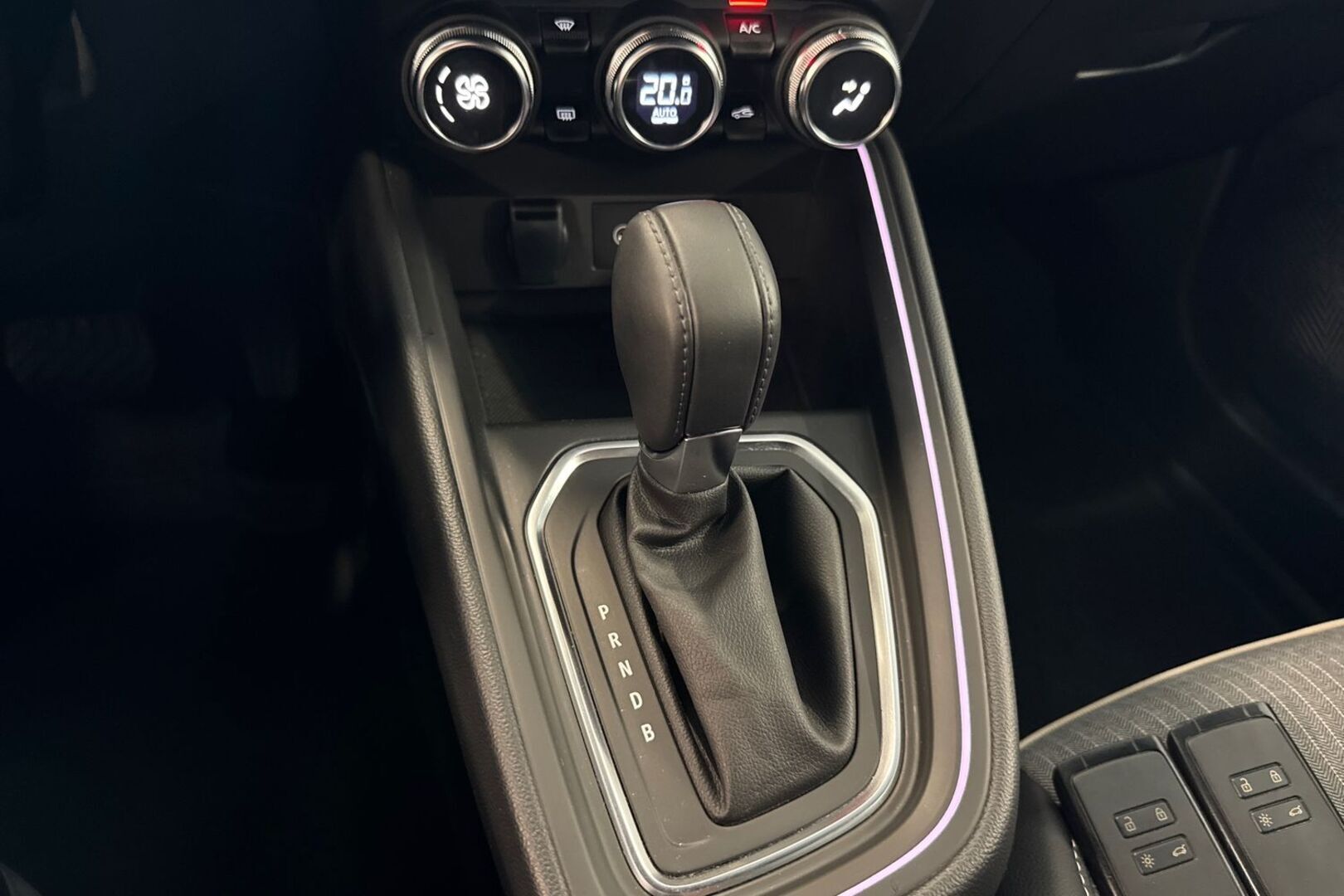 RENAULT Clio 2023