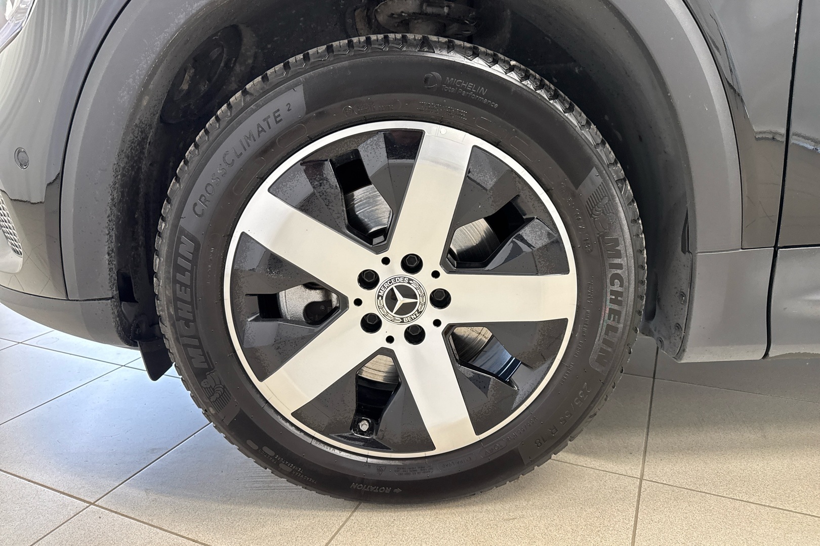 MERCEDES-BENZ GLB 2022