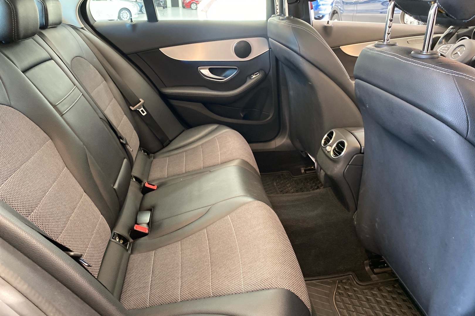 MERCEDES-BENZ C 2016