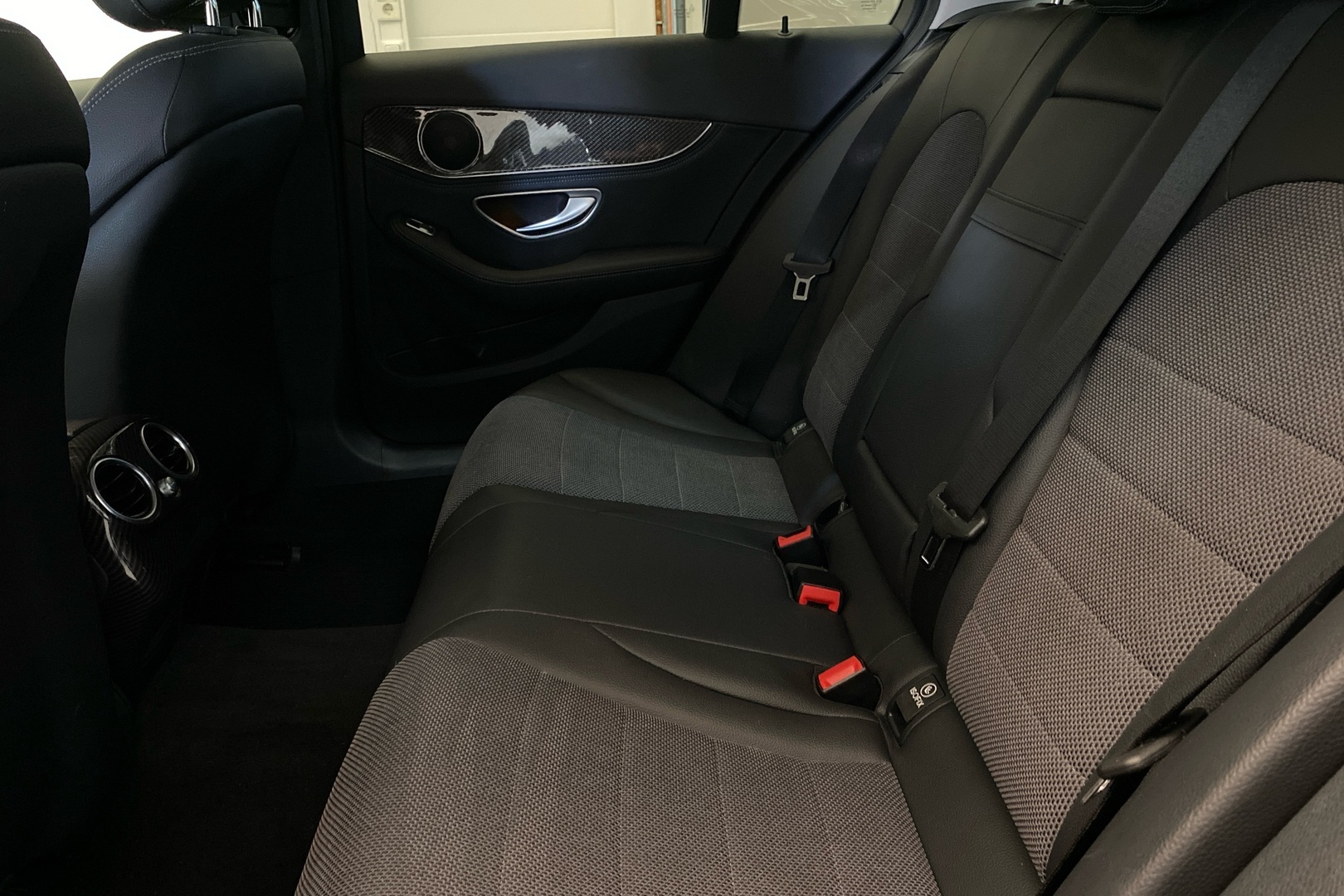 MERCEDES-BENZ C 2015