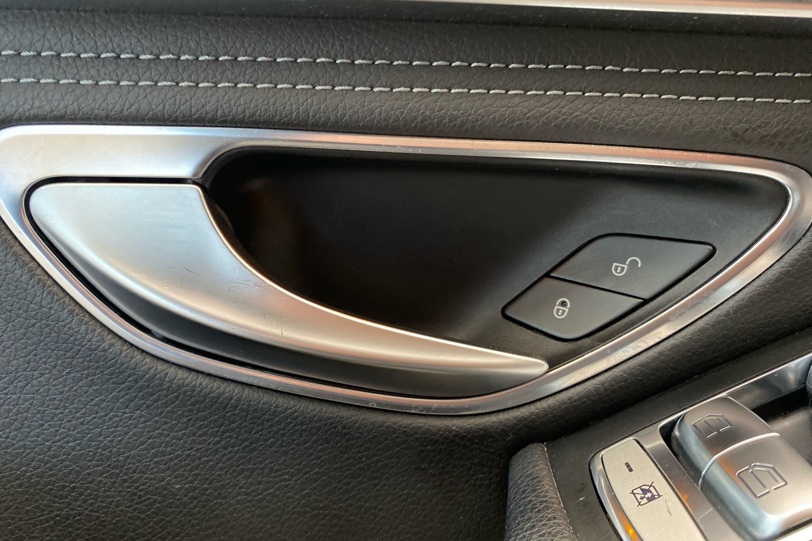 MERCEDES-BENZ C 2015