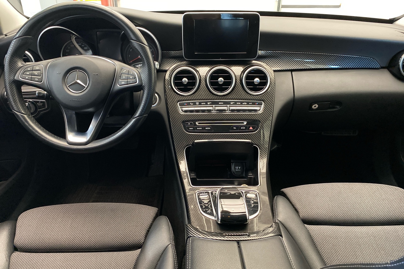 MERCEDES-BENZ C 2015