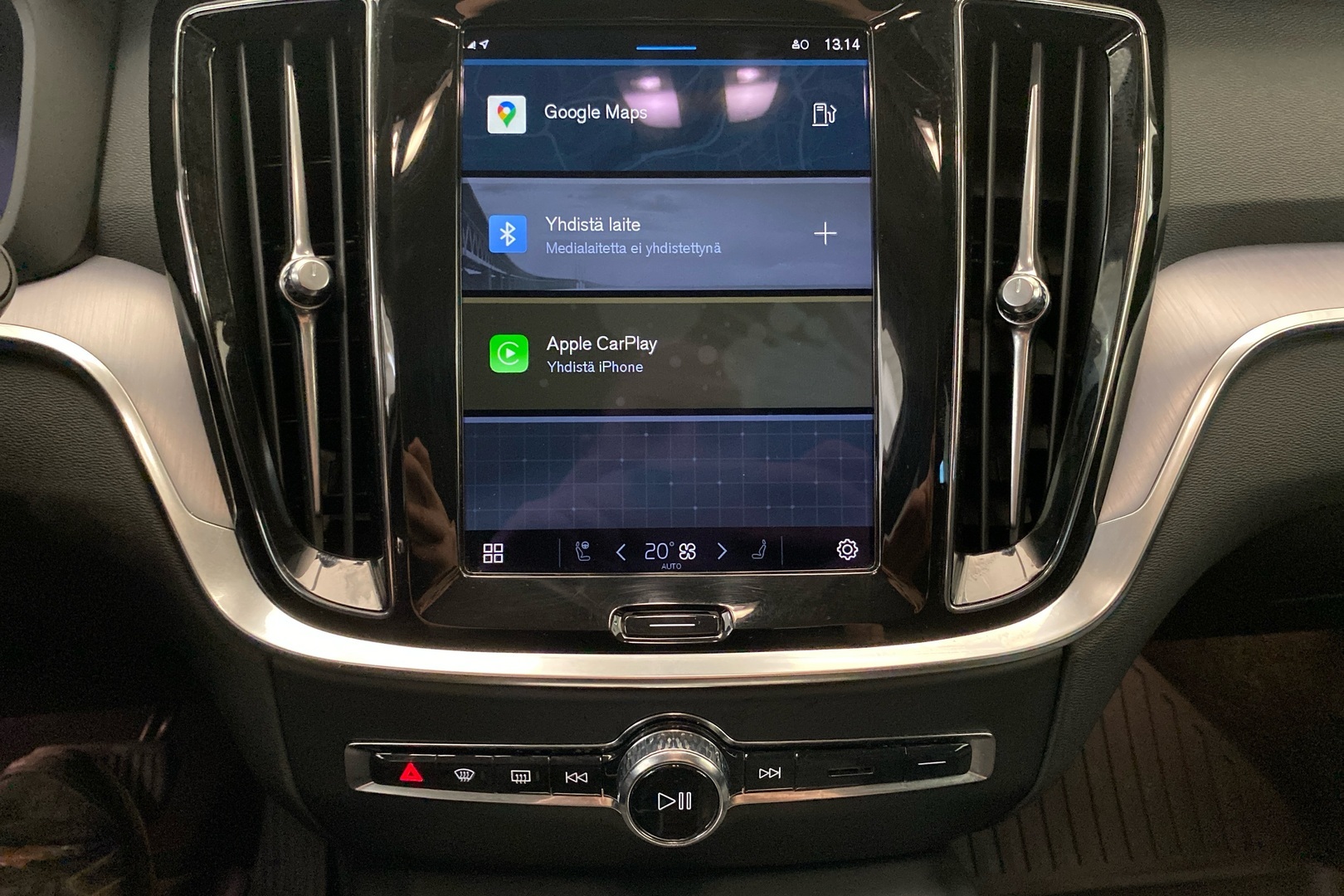 VOLVO V60 2023