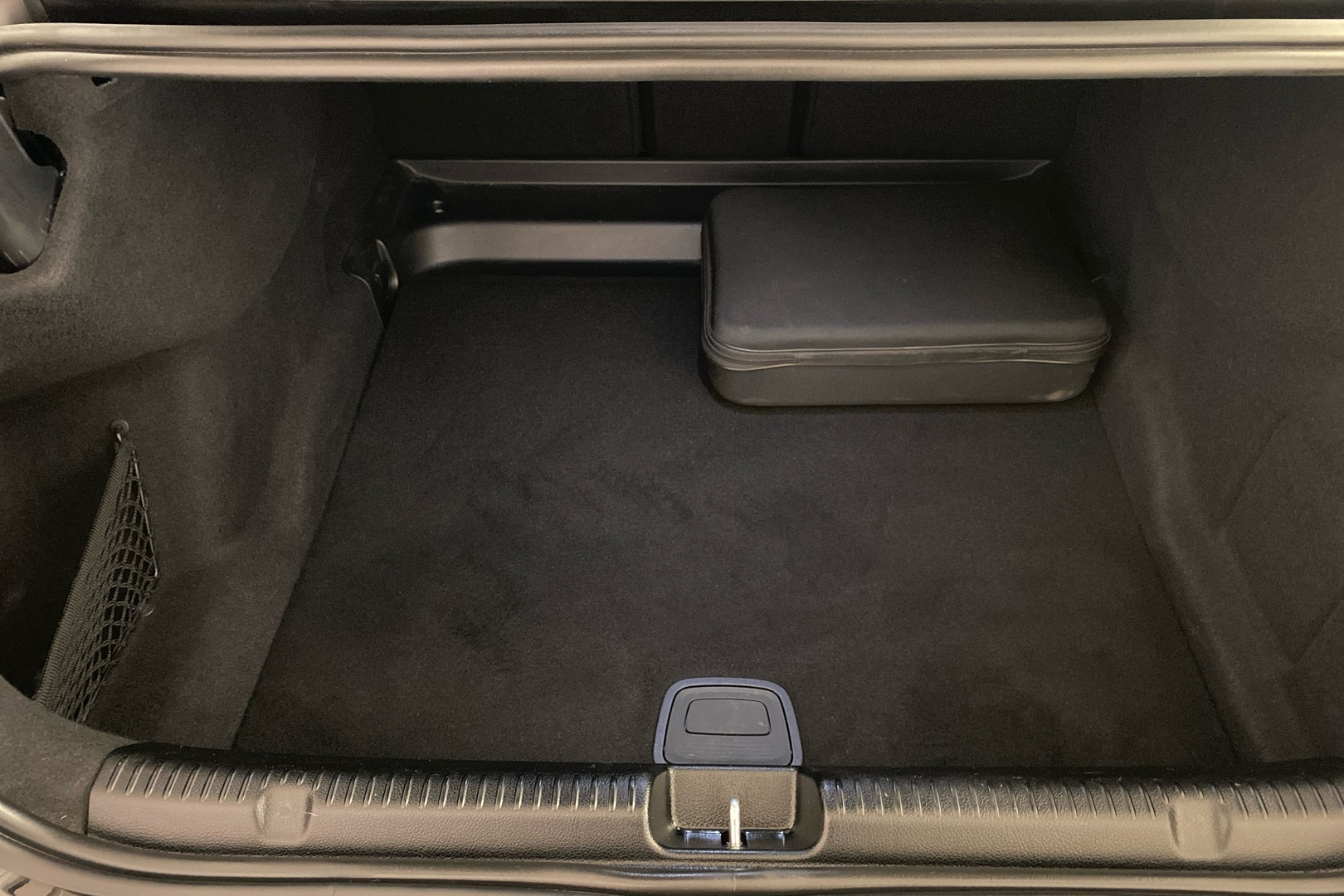 MERCEDES-BENZ EQE 2022