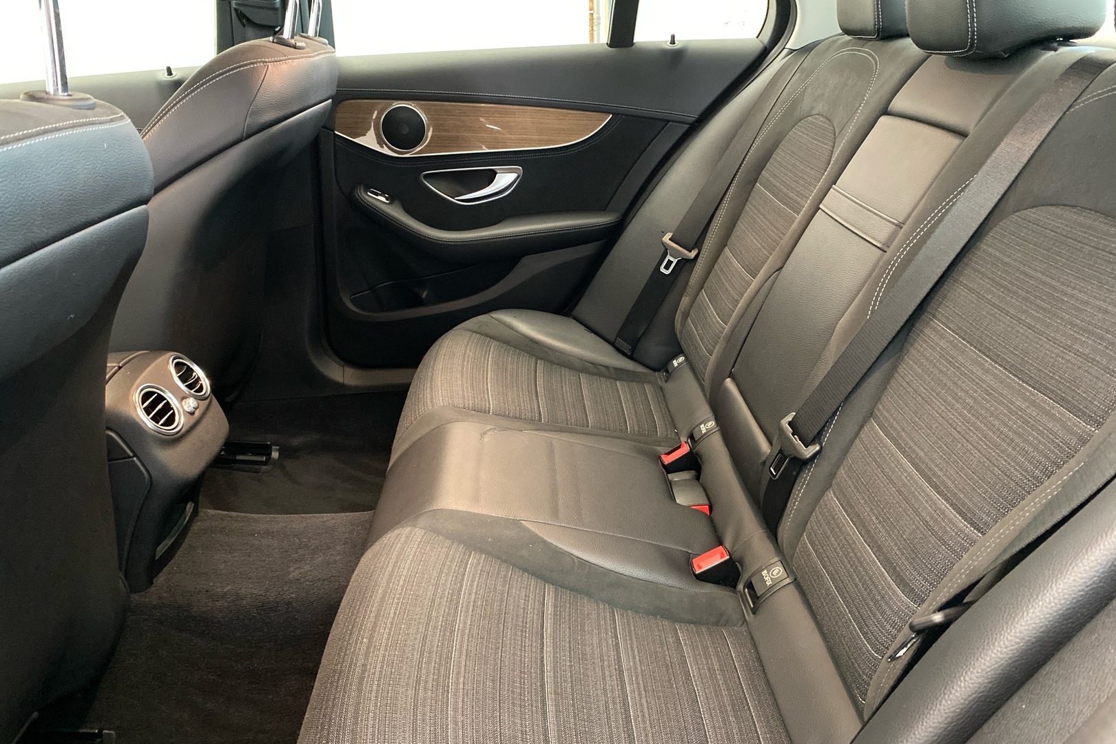 MERCEDES-BENZ C 2016