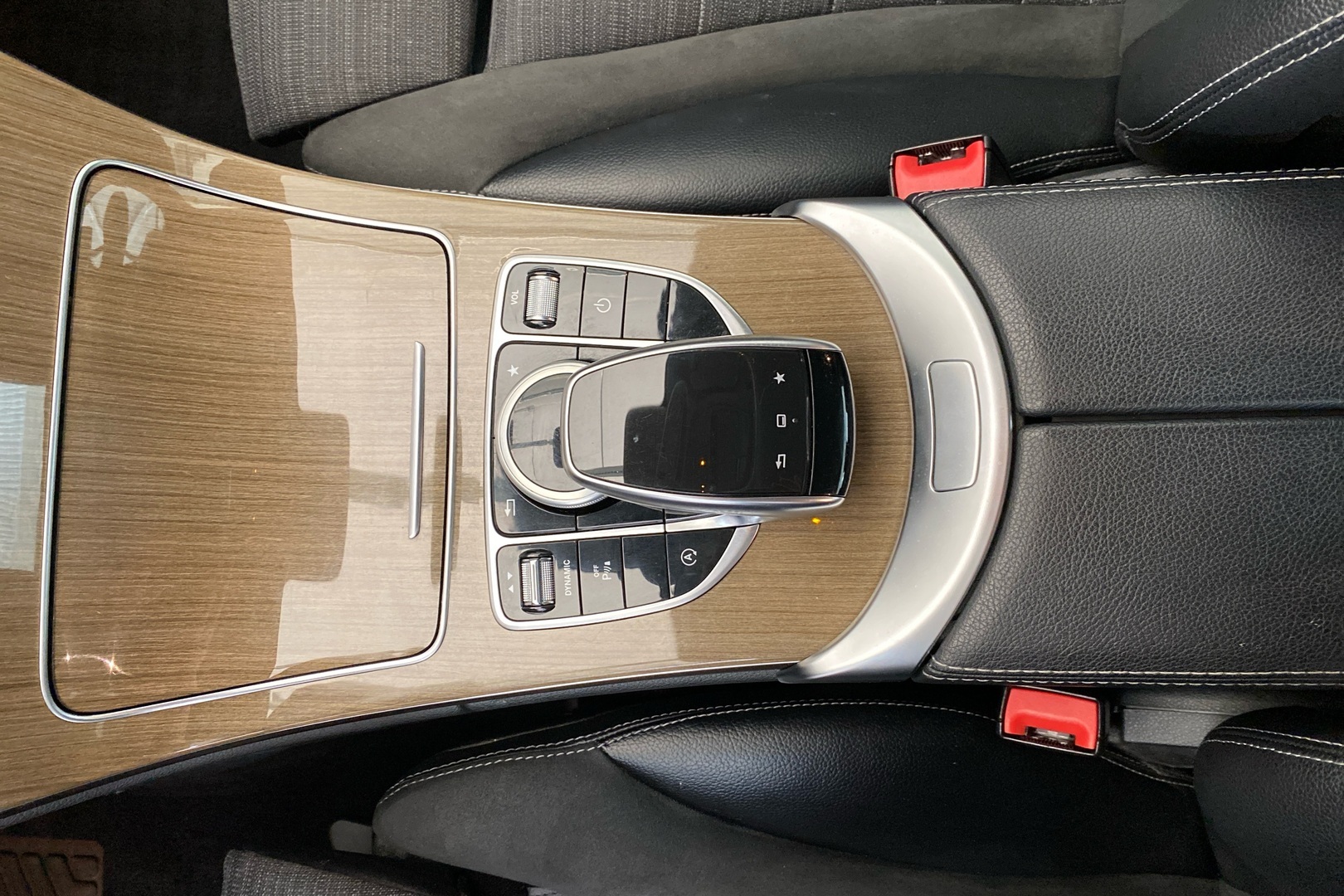 MERCEDES-BENZ C 2016