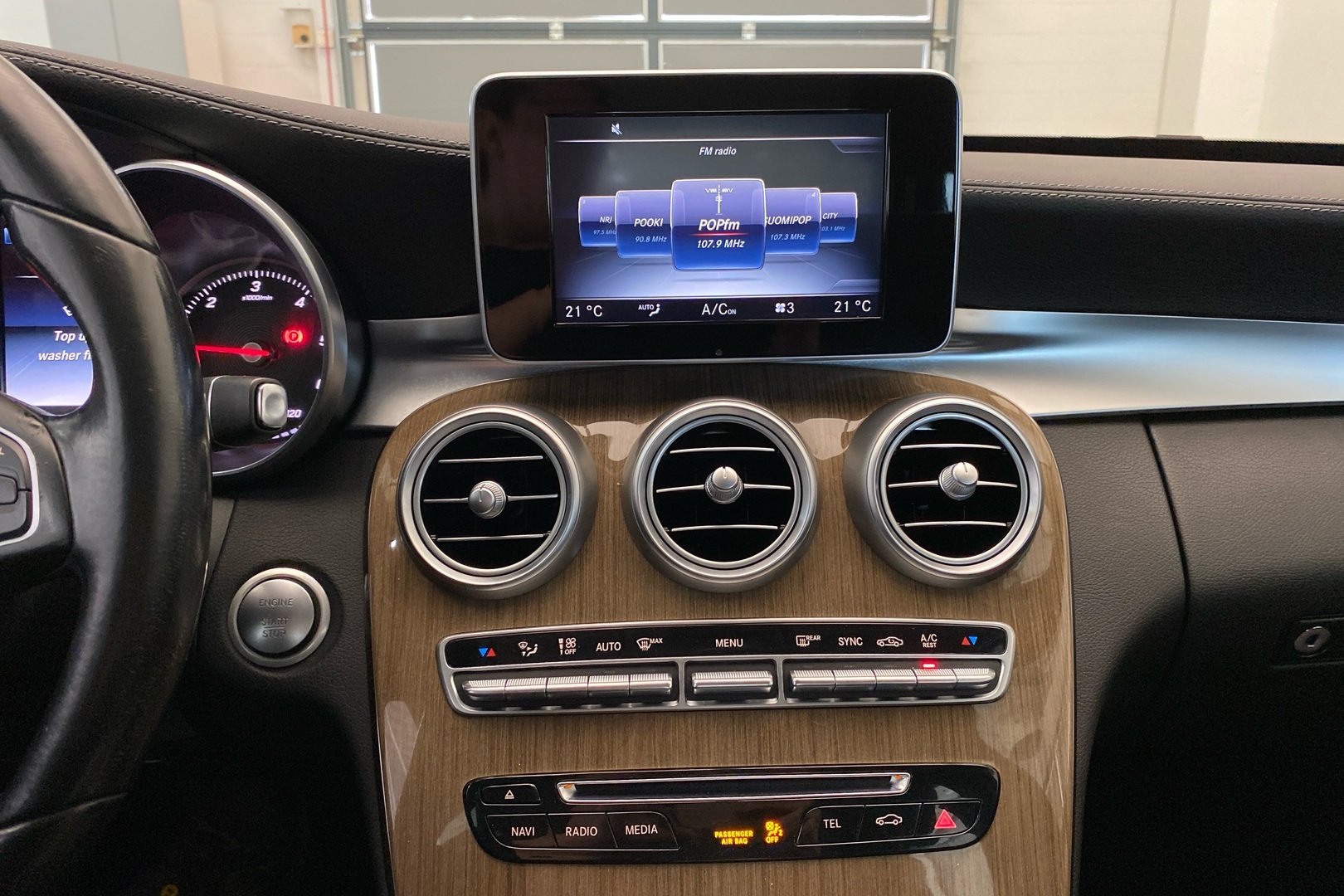 MERCEDES-BENZ C 2016