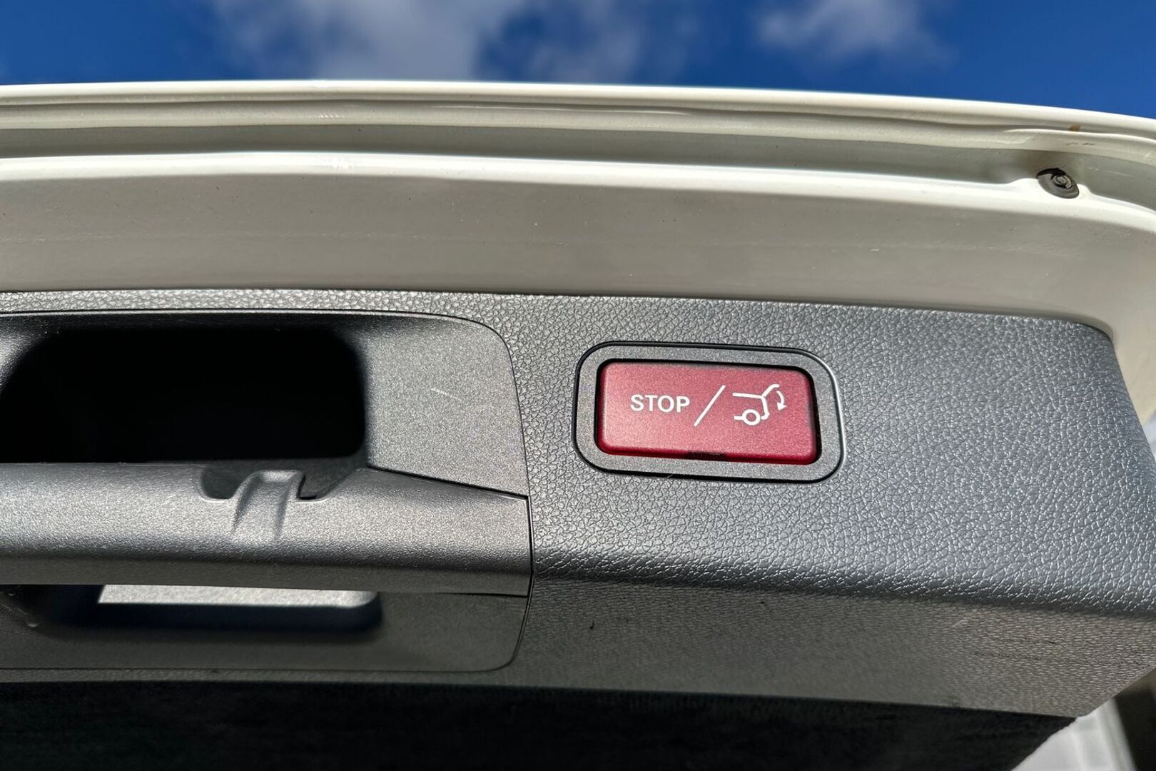 MERCEDES-BENZ E 2018