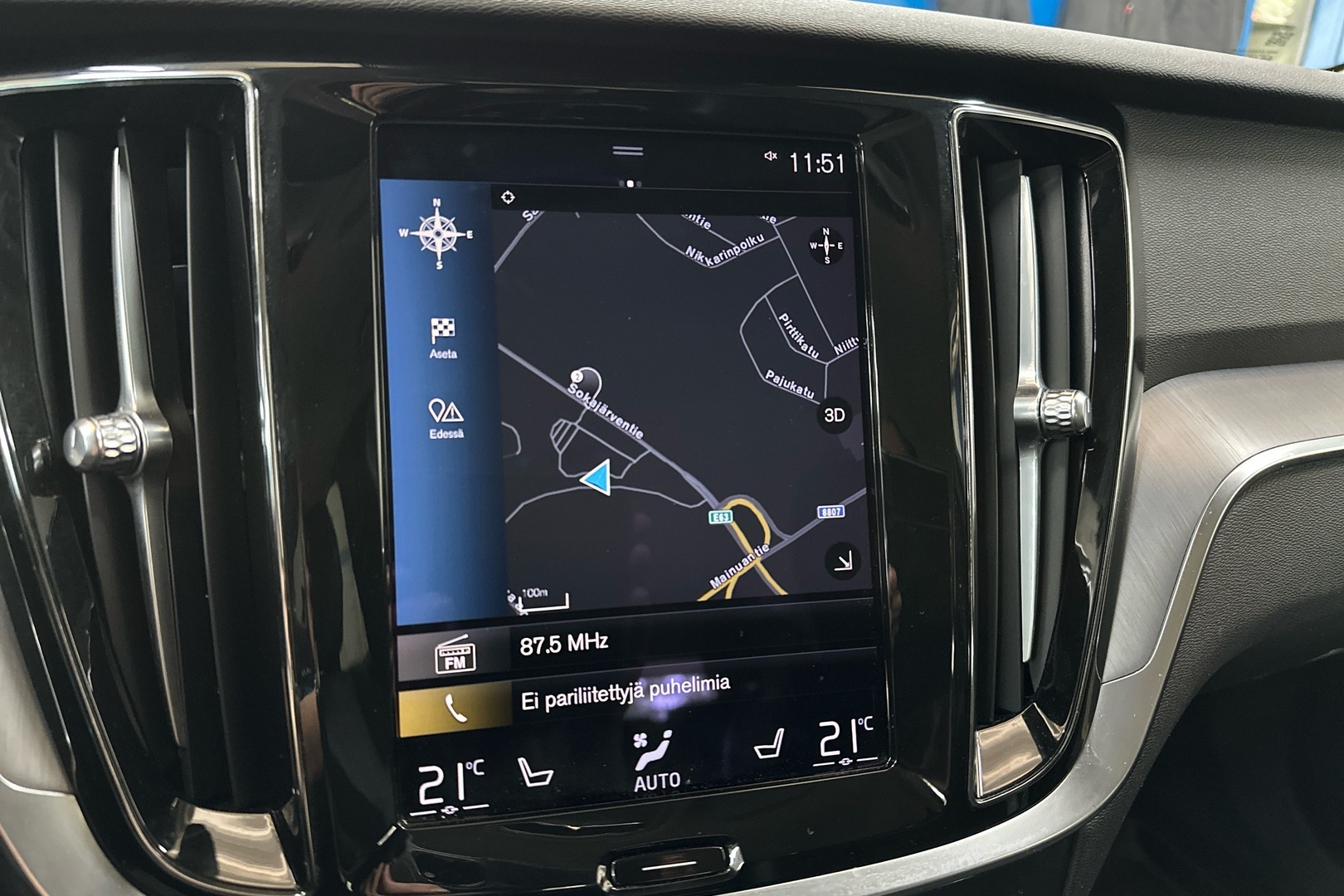 VOLVO V60 2021