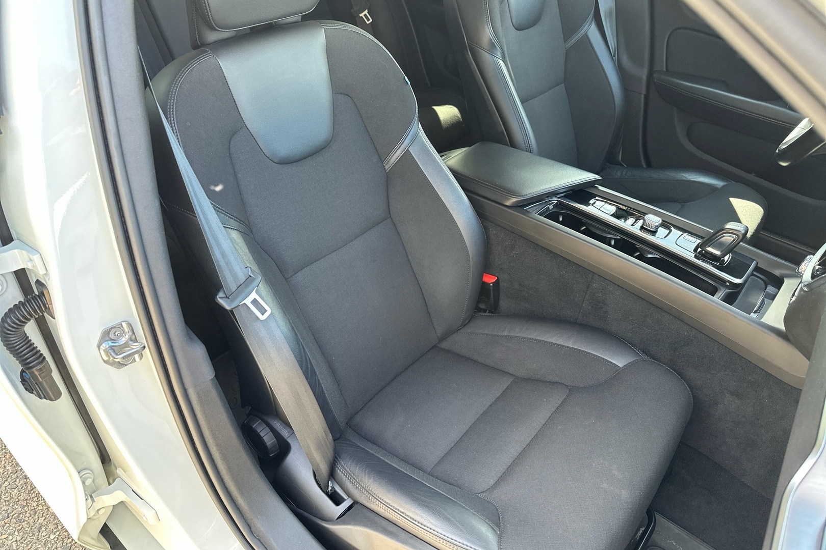 VOLVO V60 2021