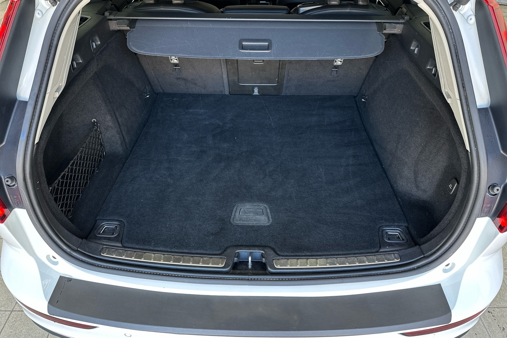 VOLVO V60 2021