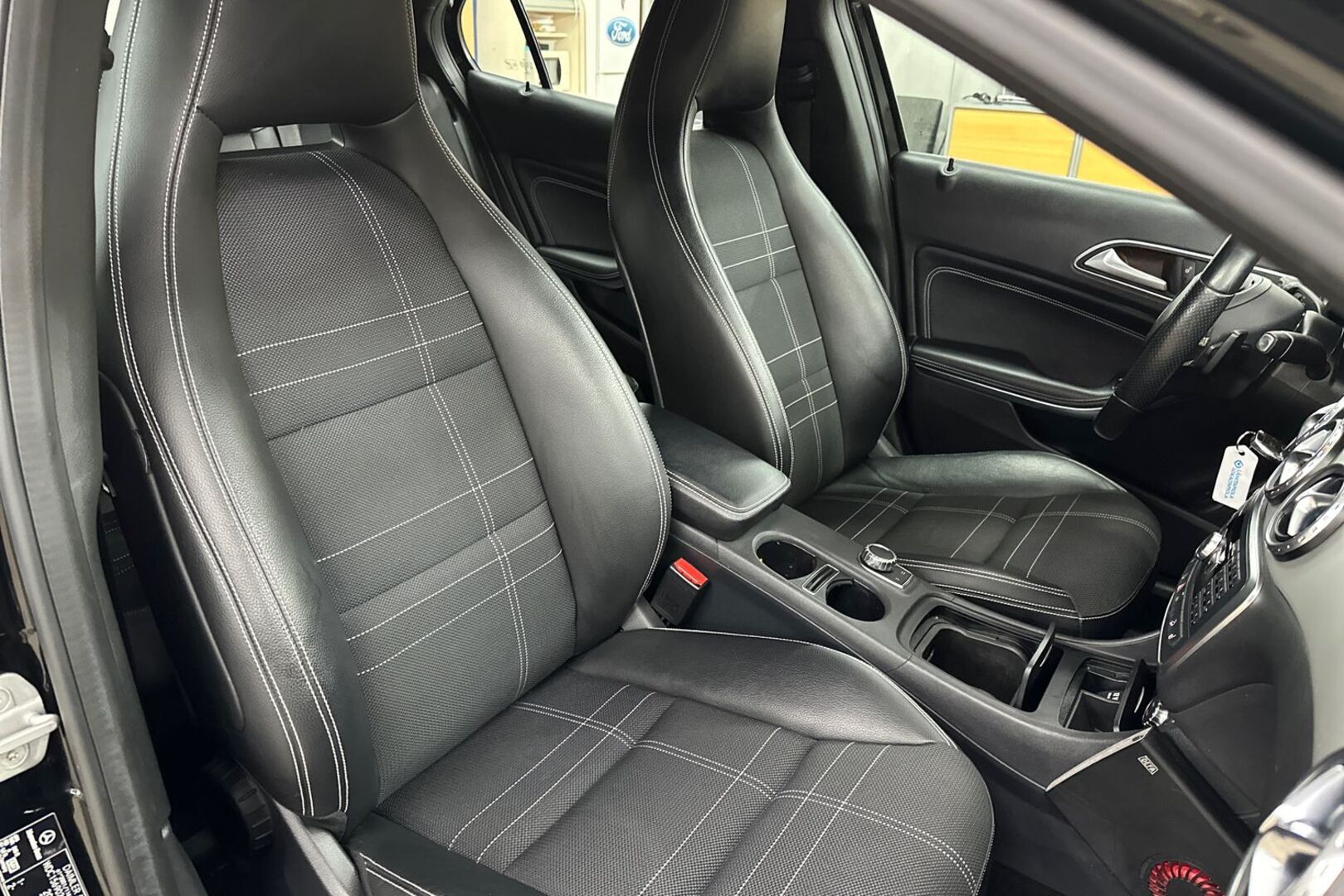 MERCEDES-BENZ GLA 2014