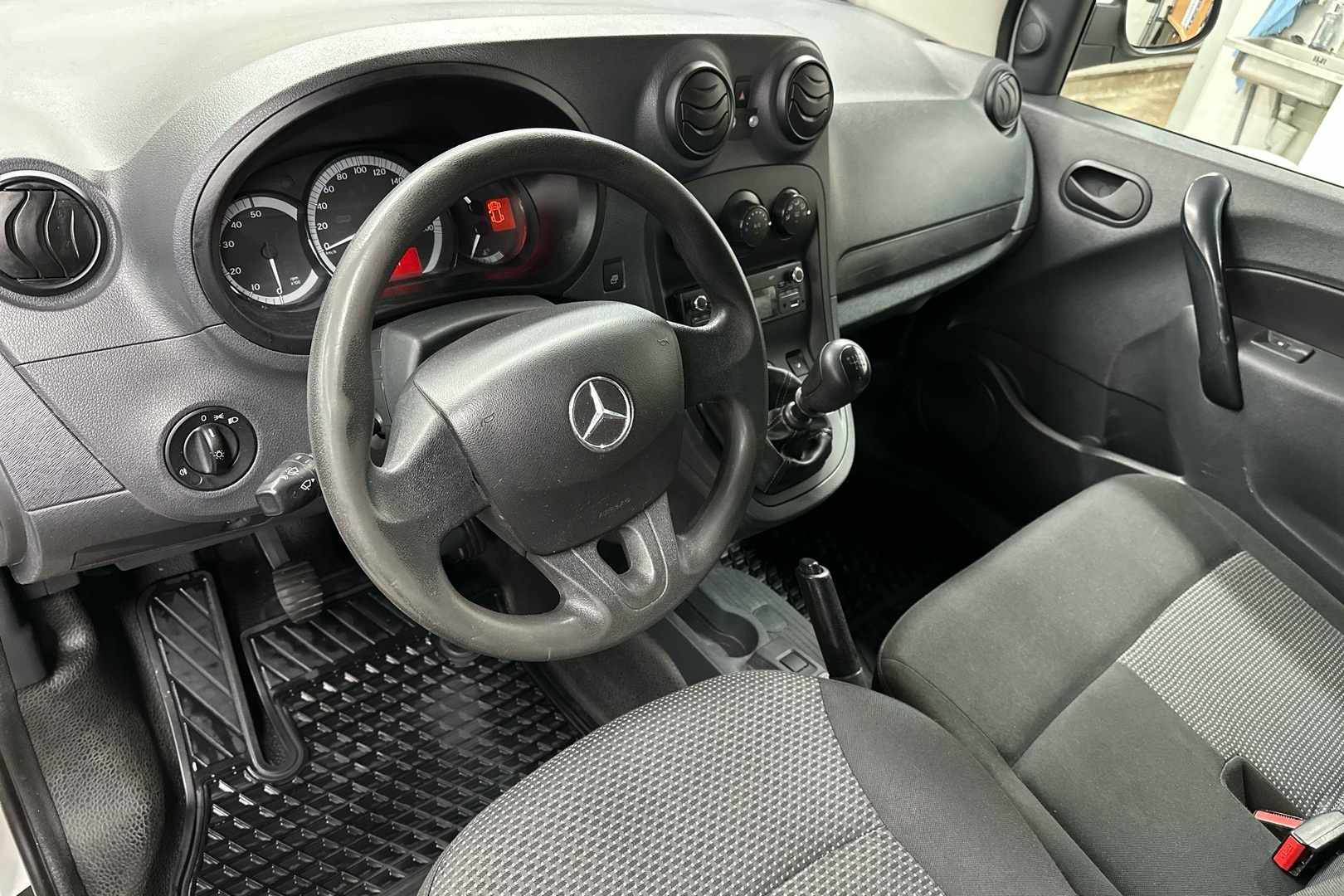MERCEDES-BENZ Citan 2017