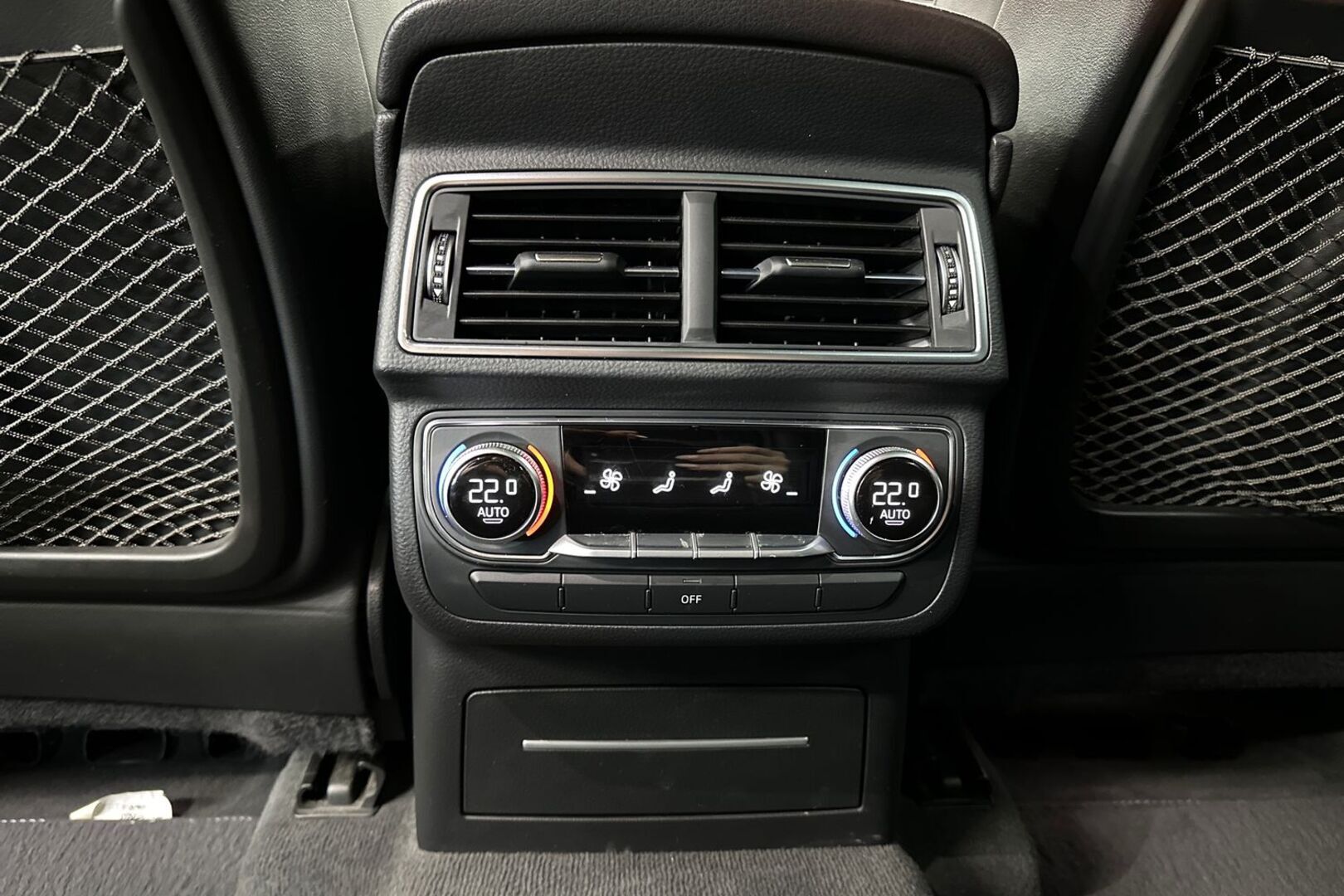 AUDI Q7 2016
