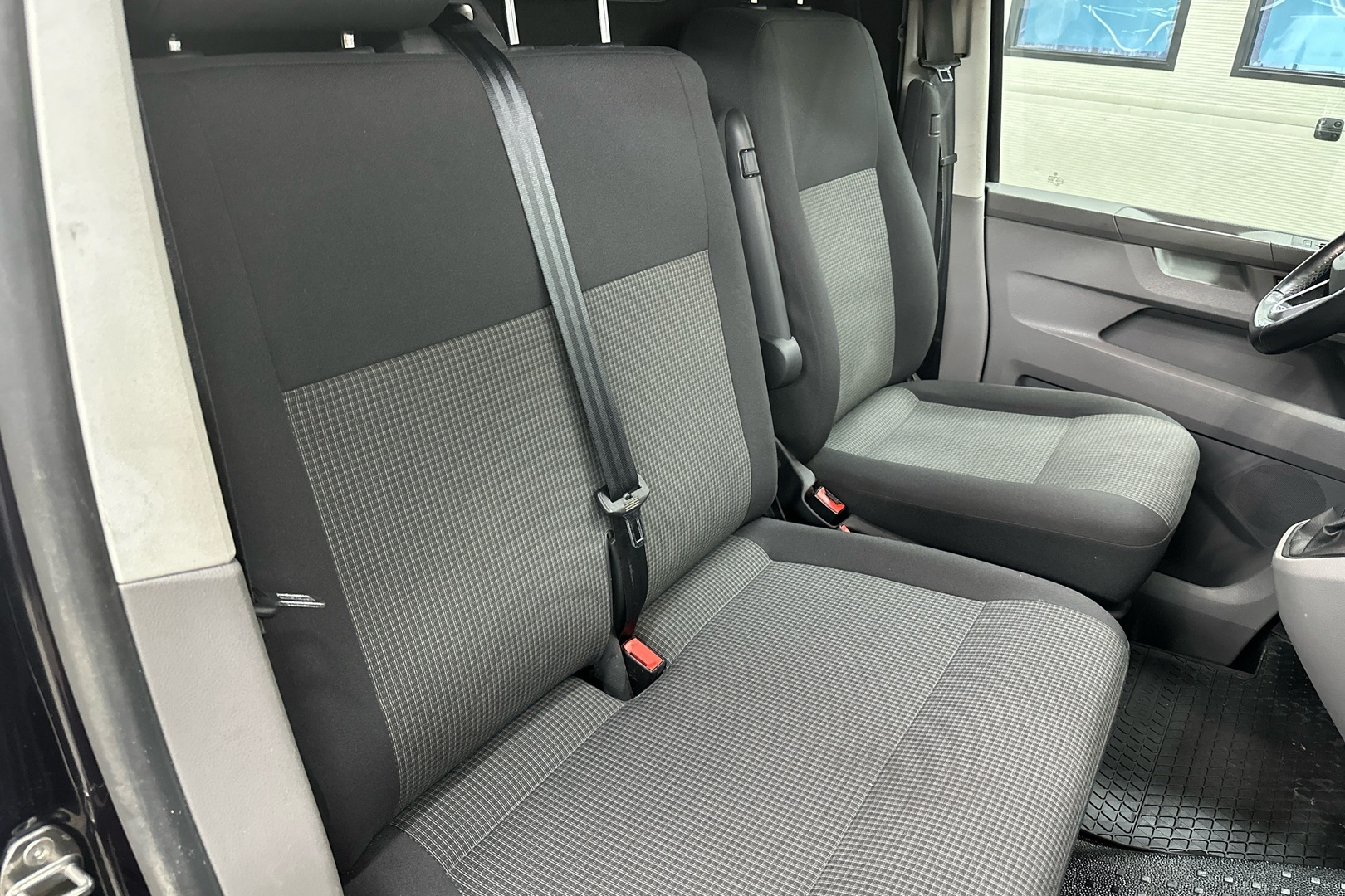 VOLKSWAGEN Transporter 2020