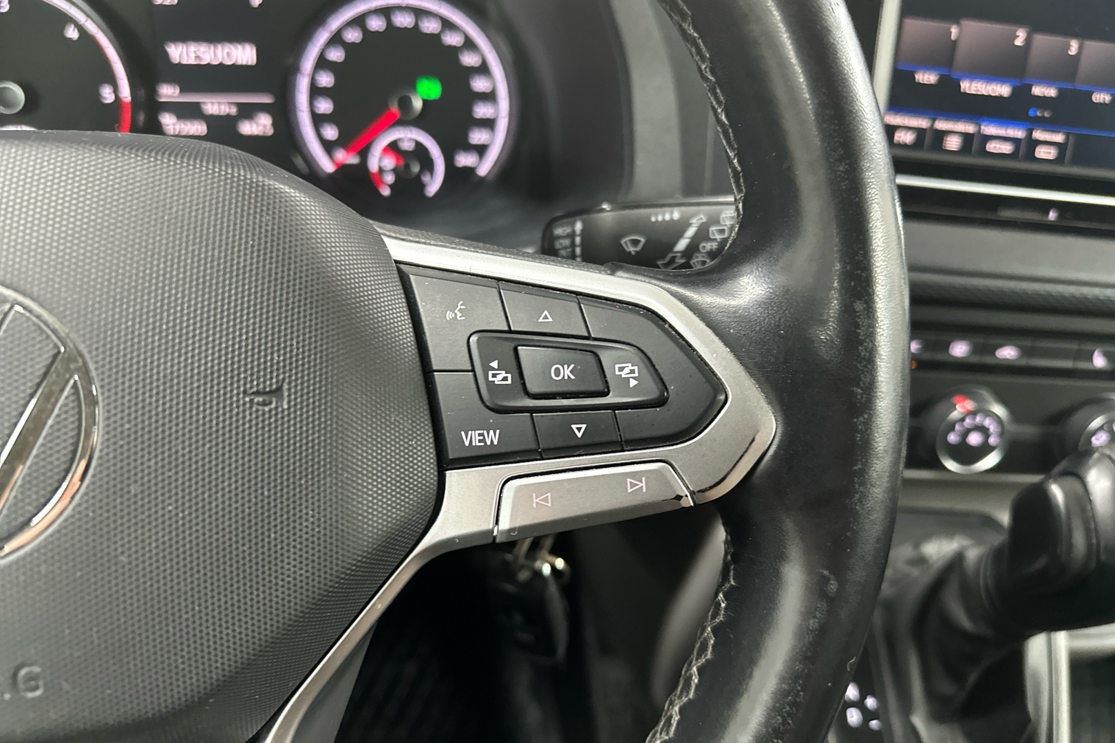 VOLKSWAGEN Transporter 2020