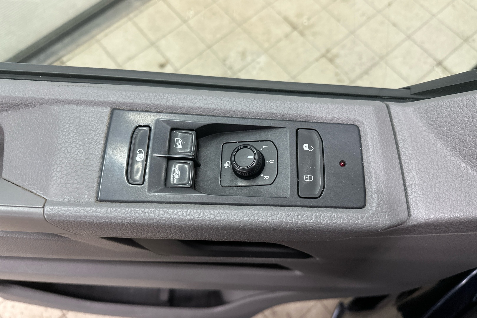 VOLKSWAGEN Transporter 2020