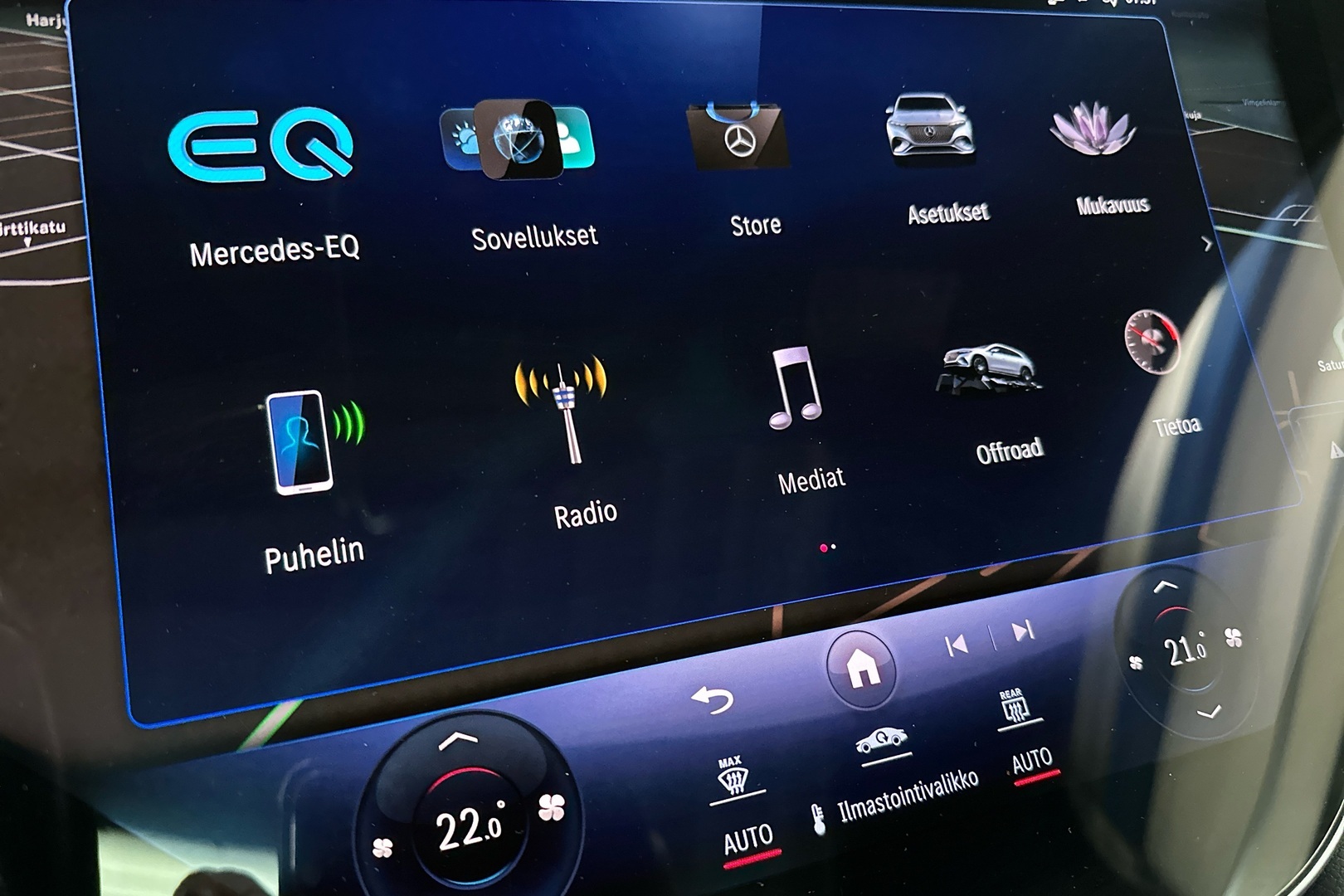 MERCEDES-BENZ EQS 2023