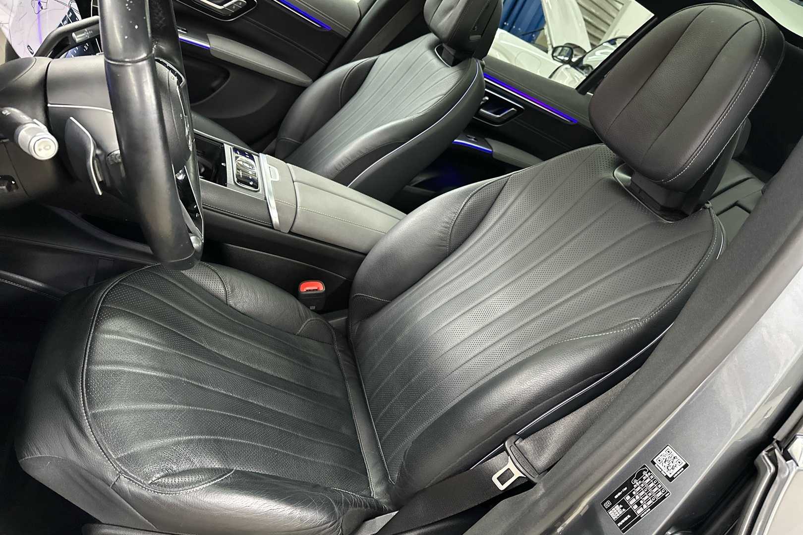 MERCEDES-BENZ EQS 2023