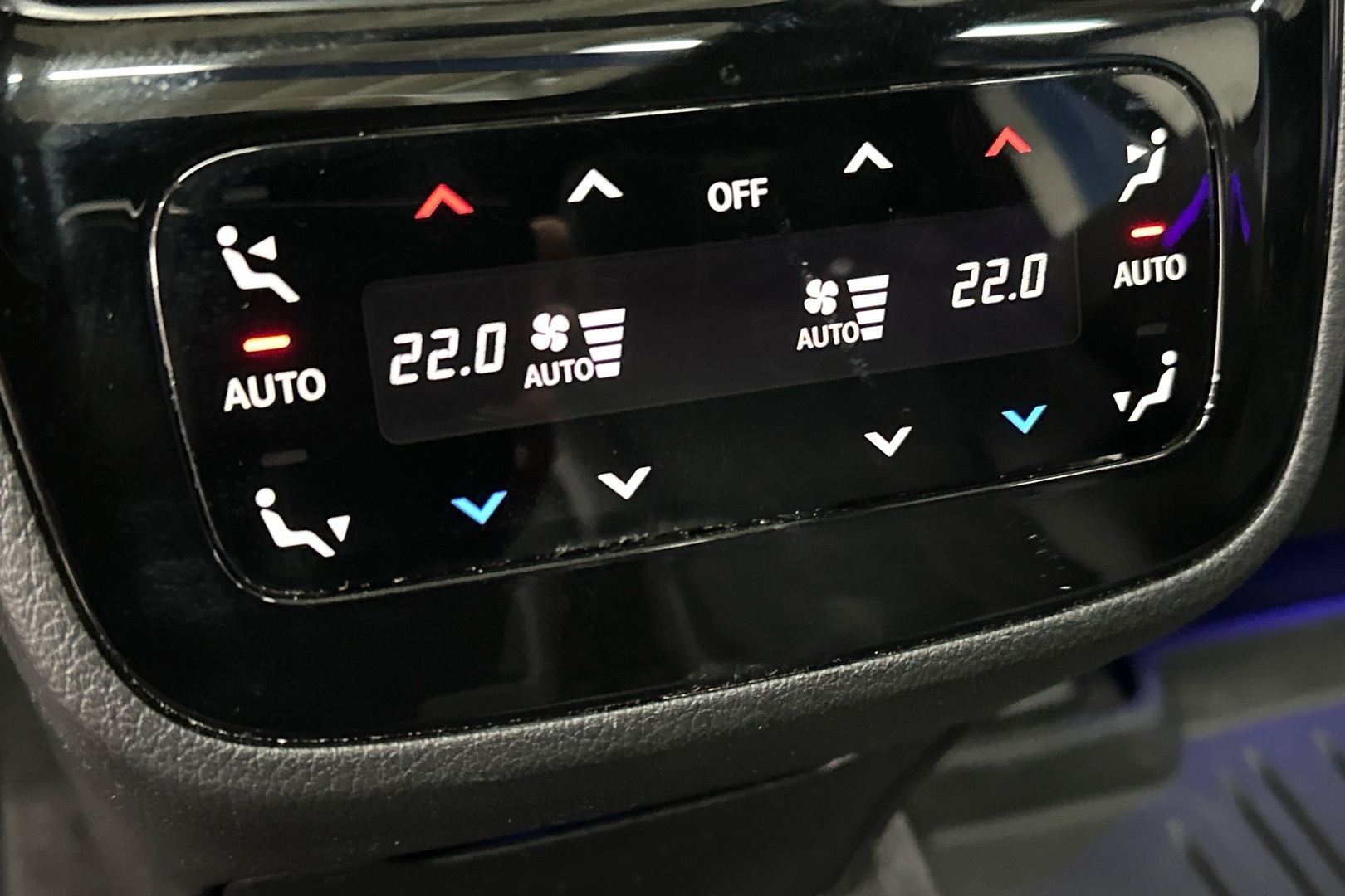 MERCEDES-BENZ EQS 2023