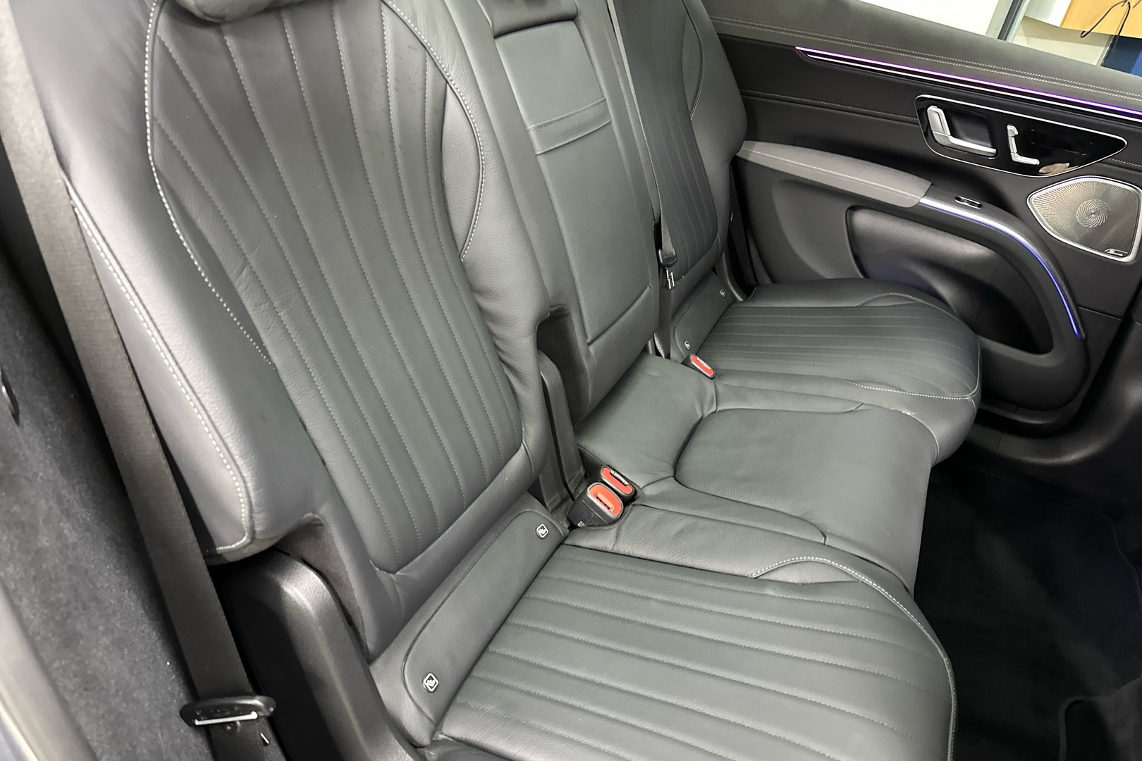 MERCEDES-BENZ EQS 2023