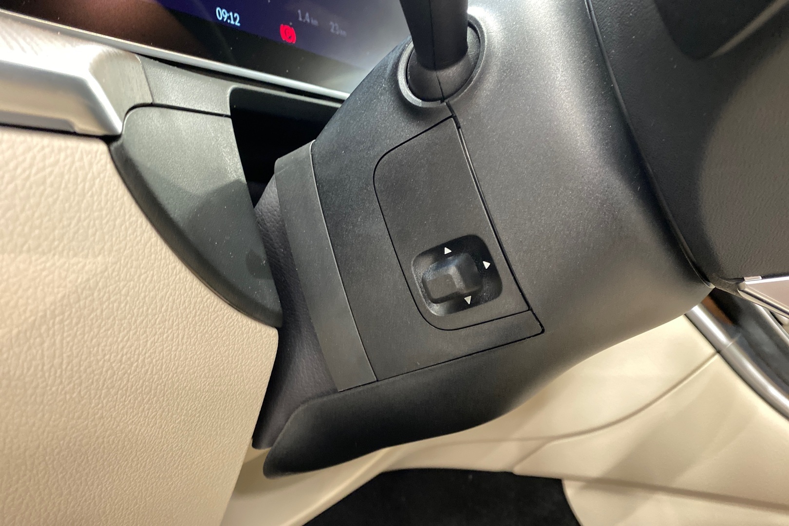 MERCEDES-BENZ C 2024