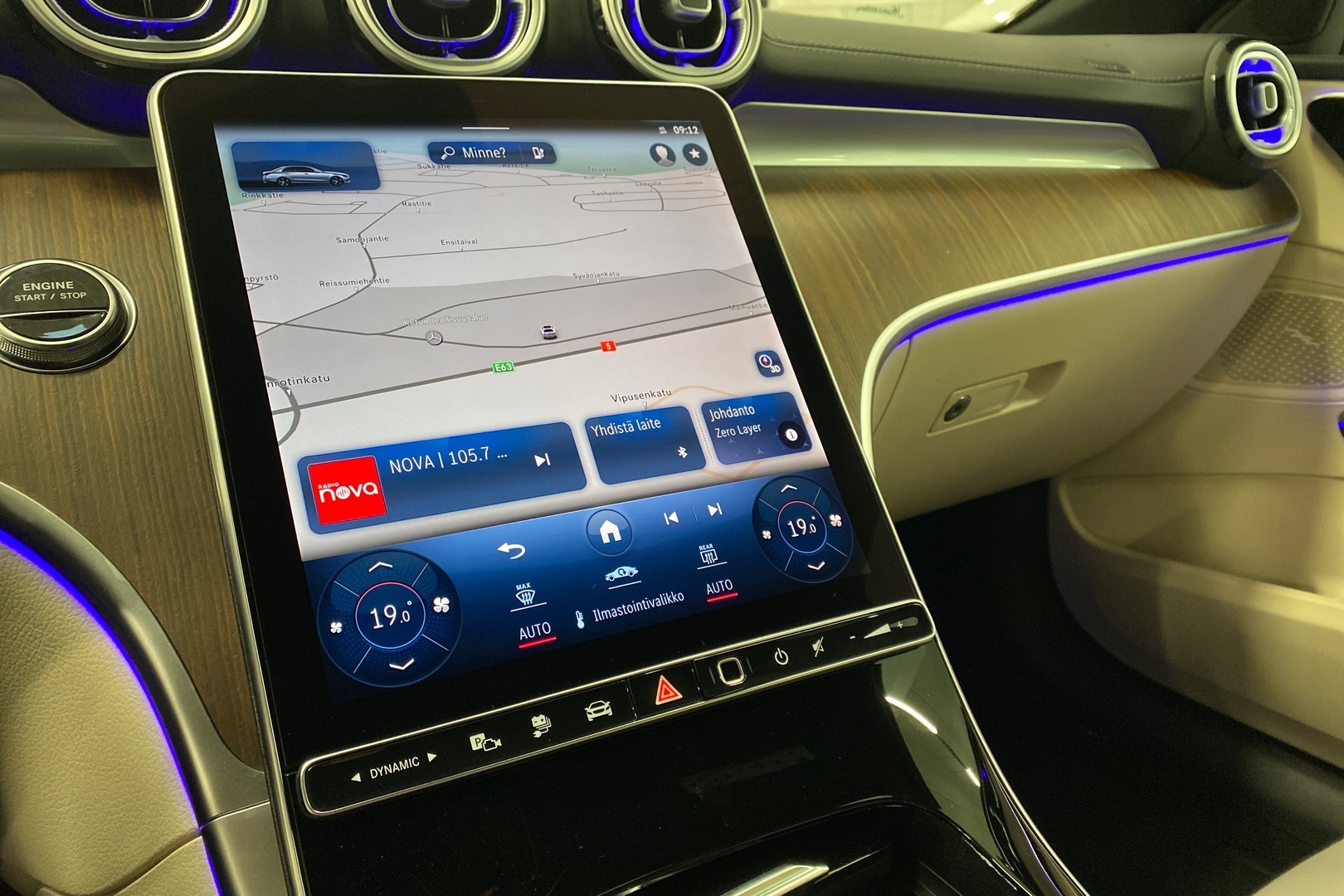 MERCEDES-BENZ C 2024