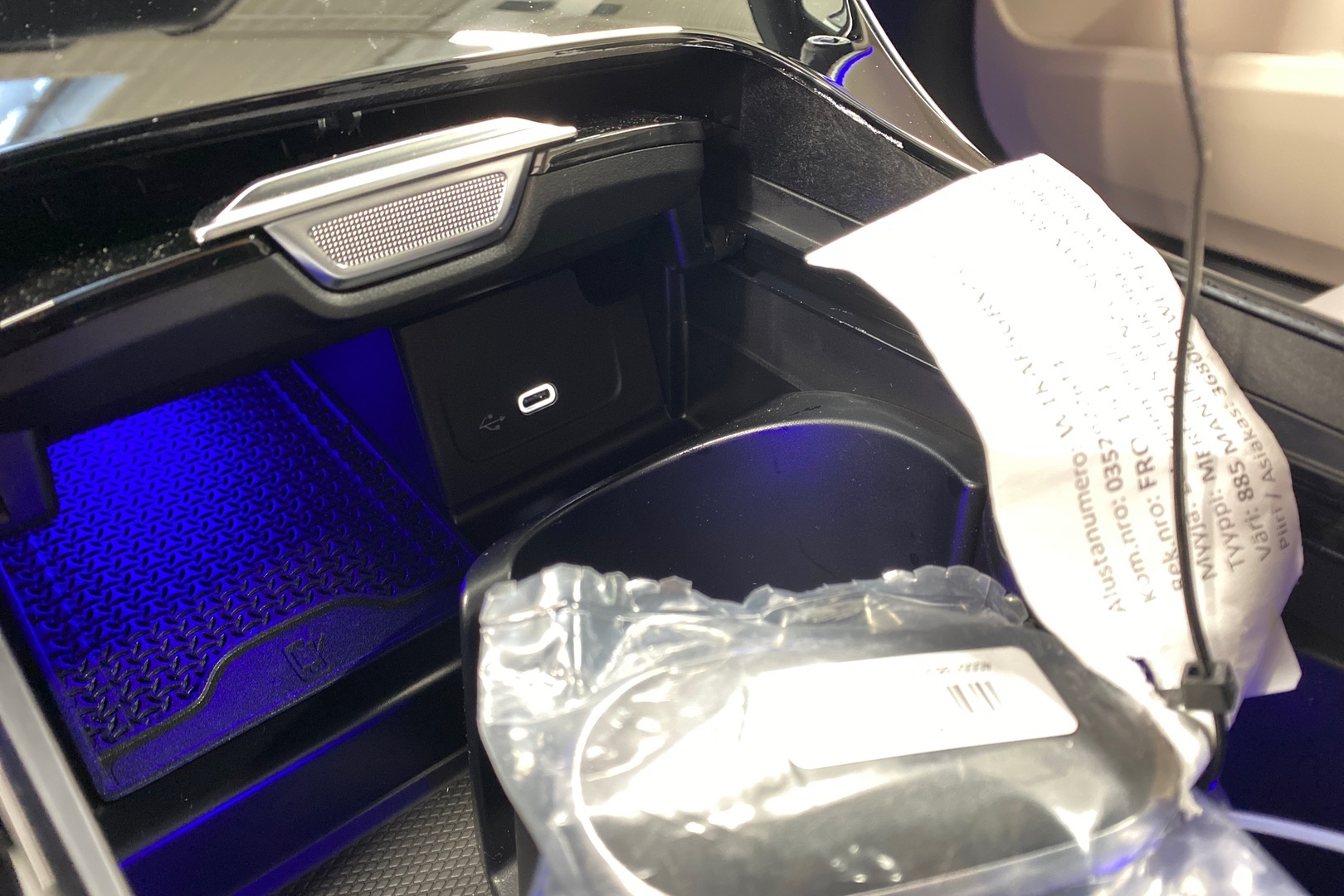 MERCEDES-BENZ C 2024