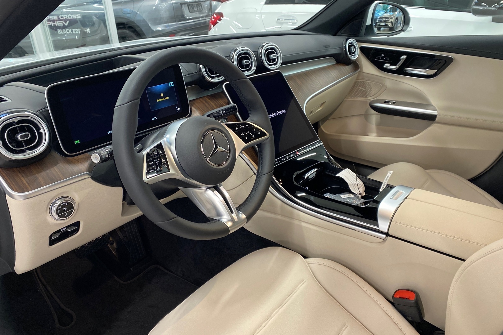 MERCEDES-BENZ C 2024