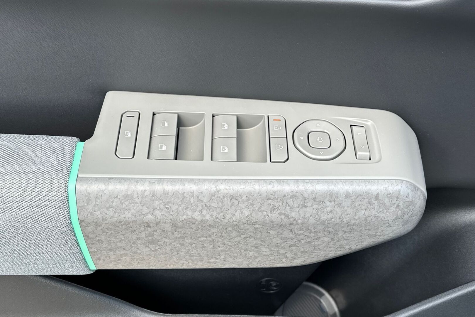 KIA EV4 2027