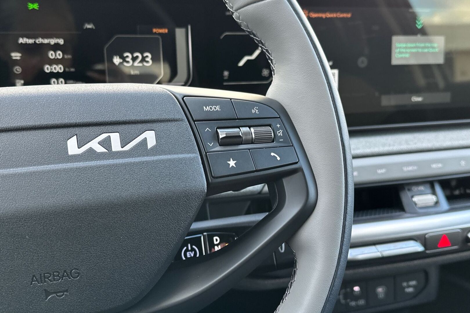 KIA EV4 2027