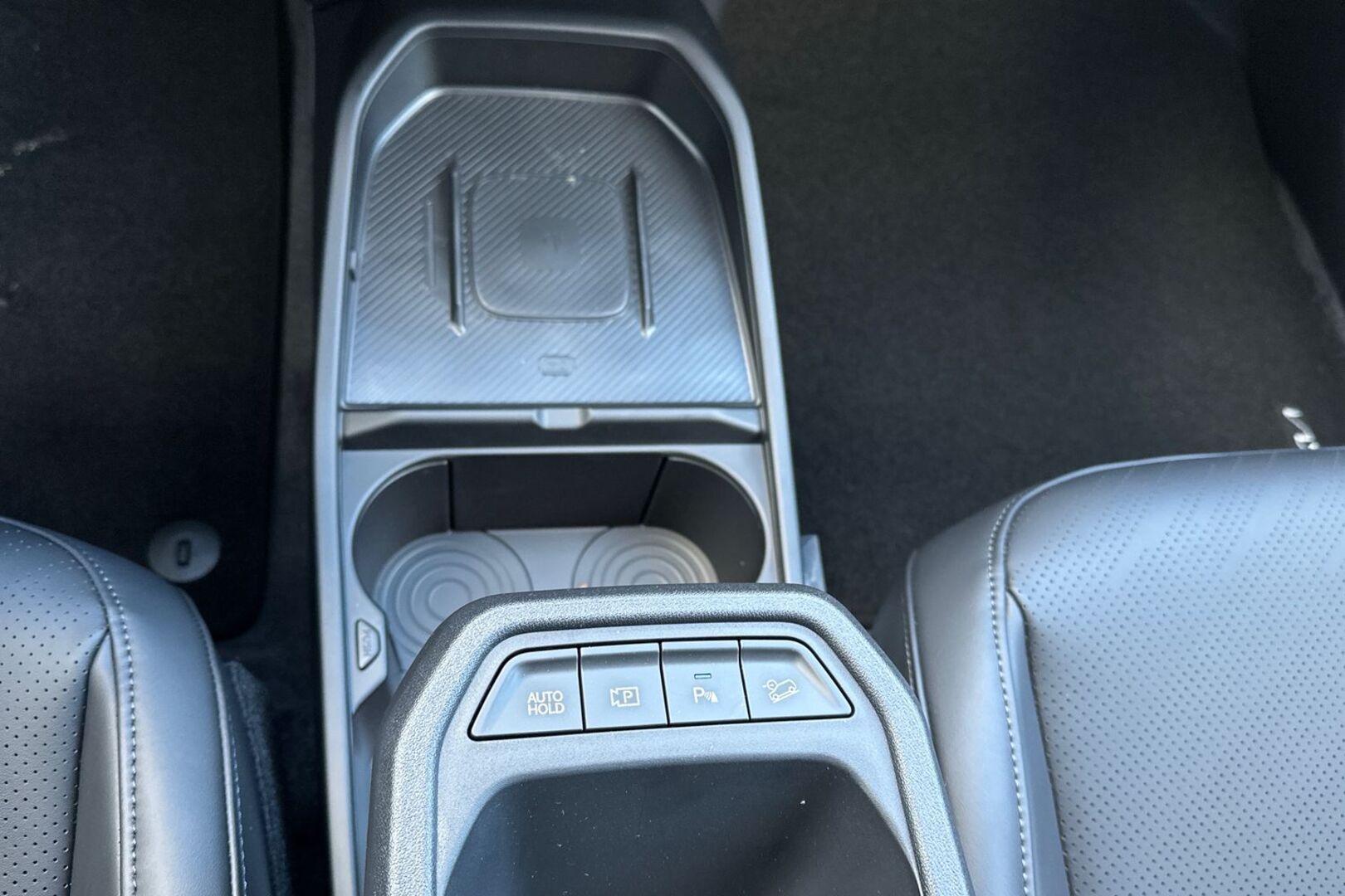 KIA EV4 2027
