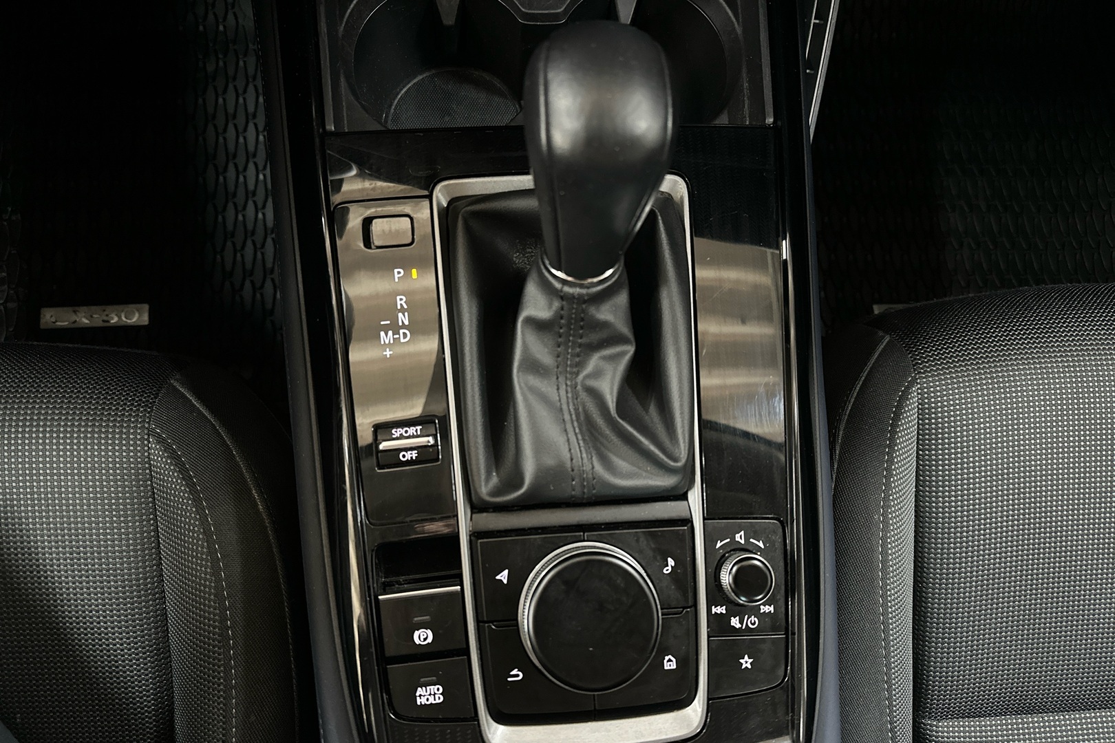 MAZDA CX-30 2020