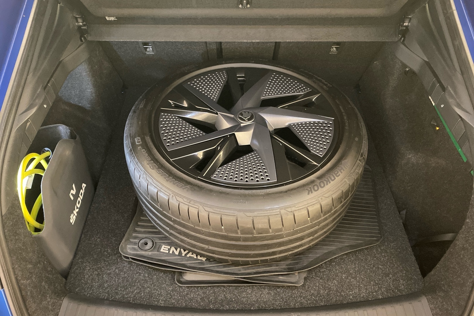 SKODA Enyaq 10