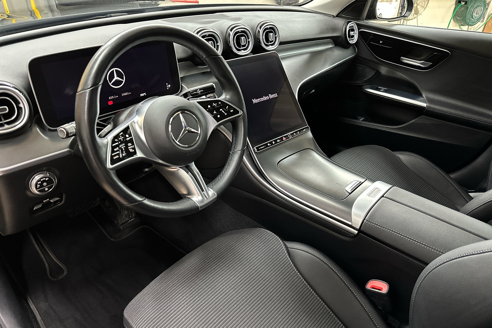 MERCEDES-BENZ C 2023