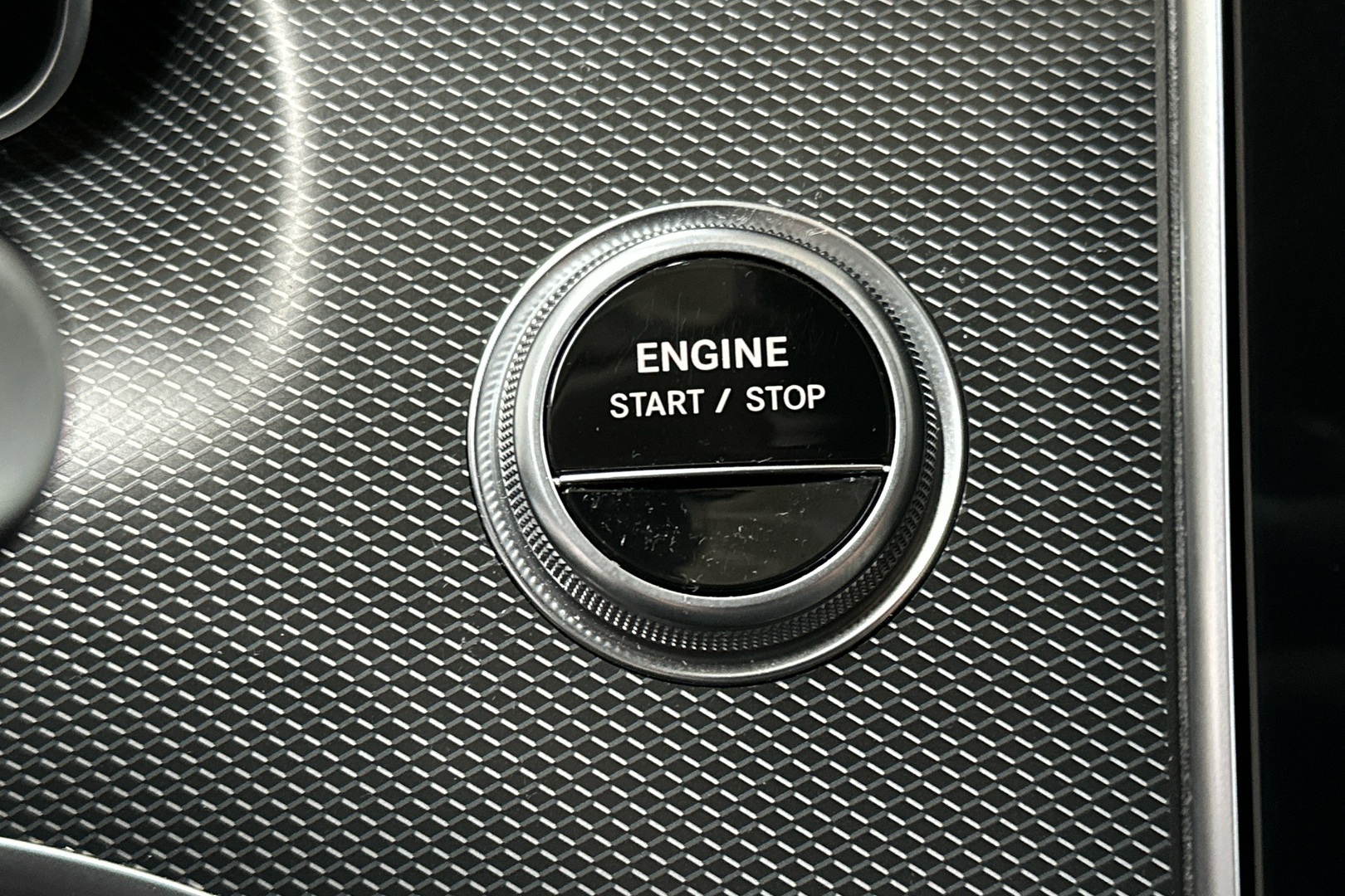 MERCEDES-BENZ C 2023