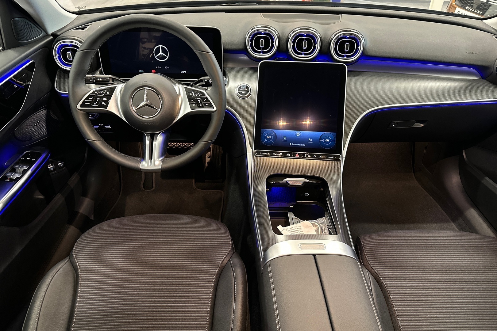 MERCEDES-BENZ C 2023