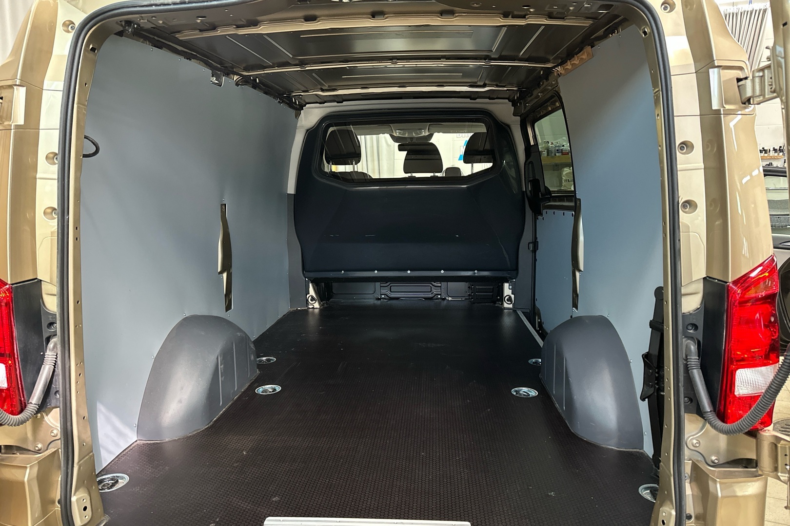 MERCEDES-BENZ Vito 2024