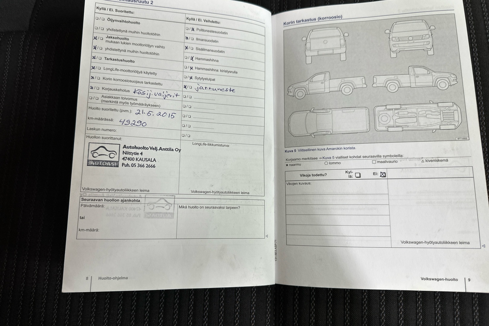 VOLKSWAGEN Amarok 2012