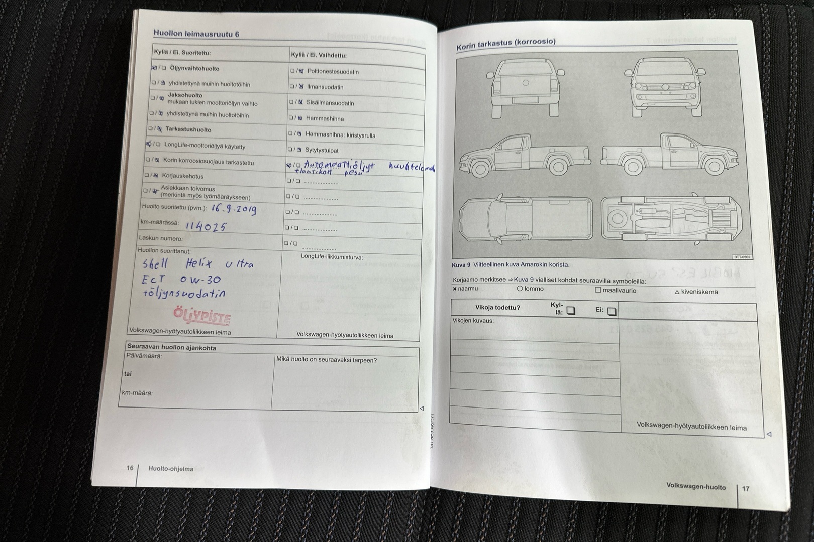 VOLKSWAGEN Amarok 2012