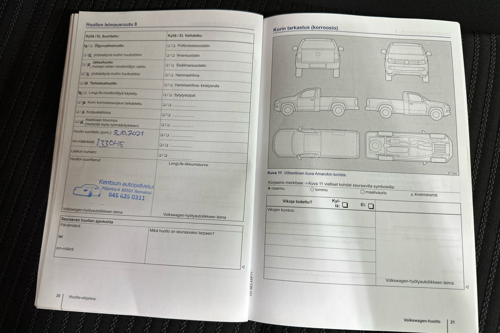 VOLKSWAGEN Amarok 2012