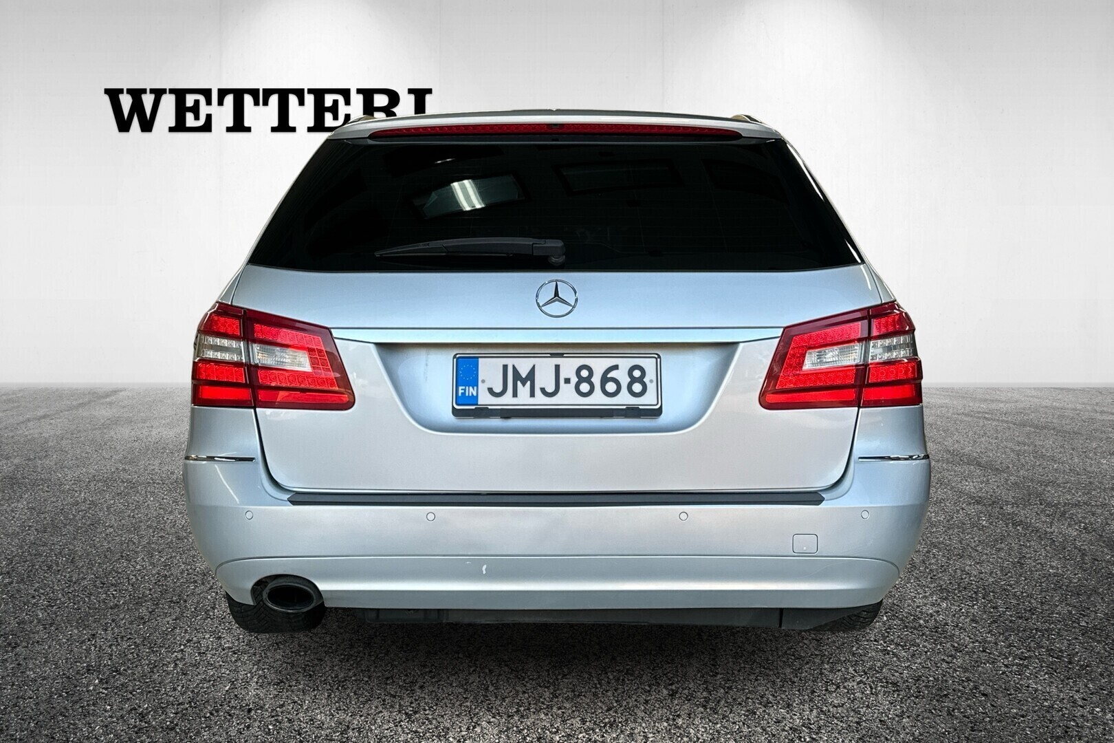 MERCEDES-BENZ E 2010