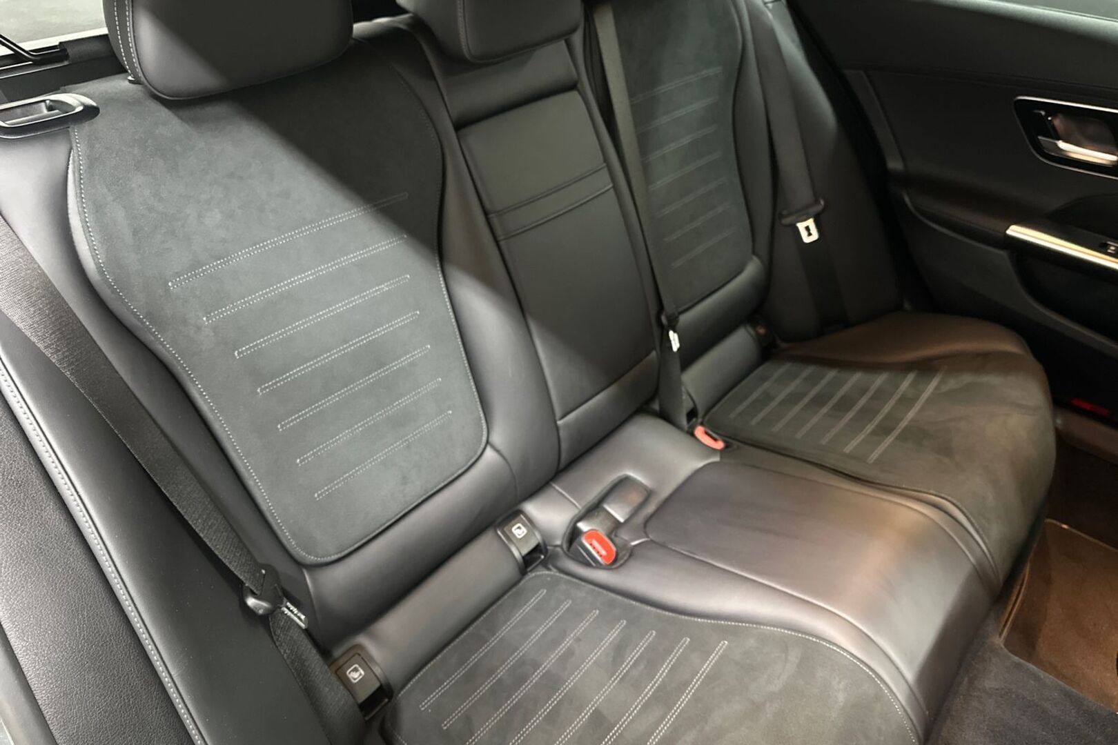 MERCEDES-BENZ C 2022