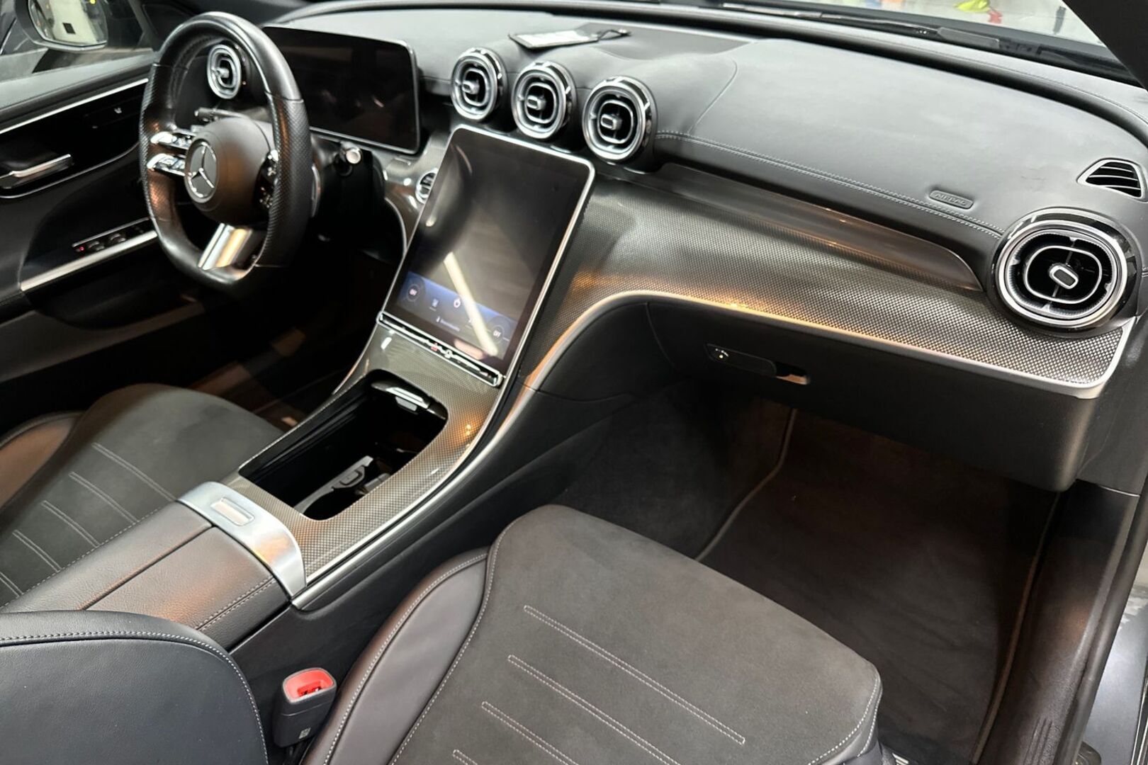 MERCEDES-BENZ C 2022