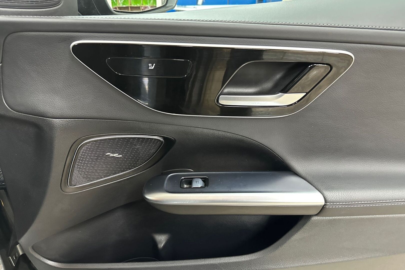 MERCEDES-BENZ C 2022