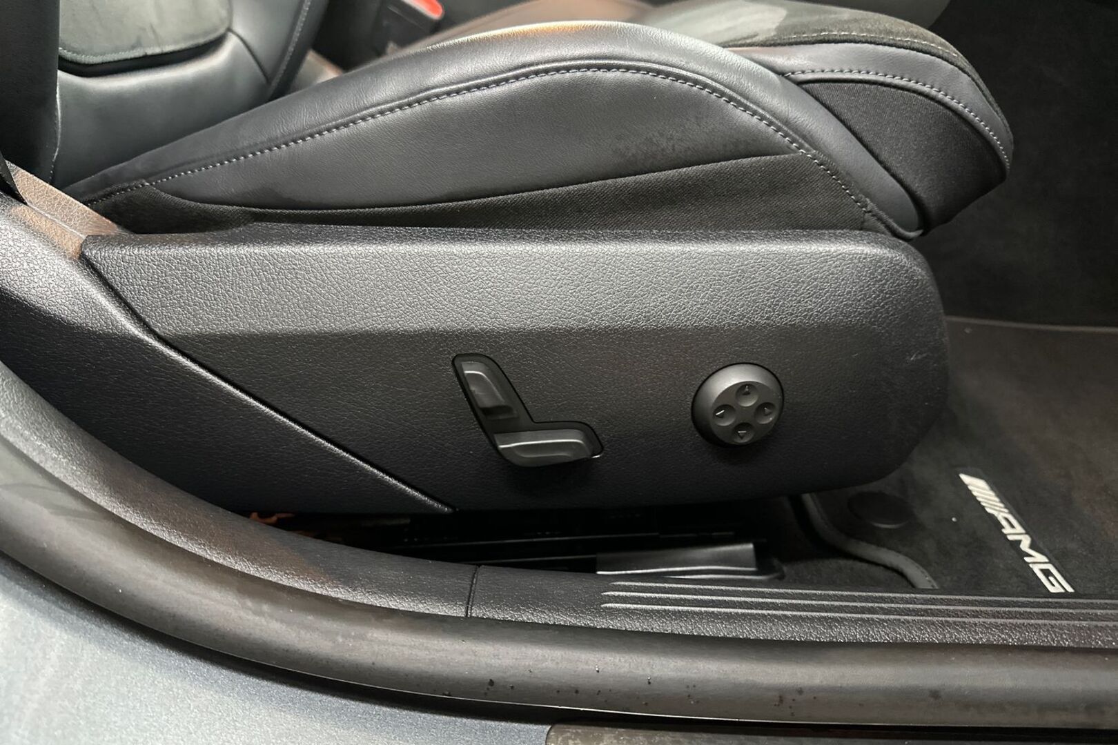 MERCEDES-BENZ C 2022