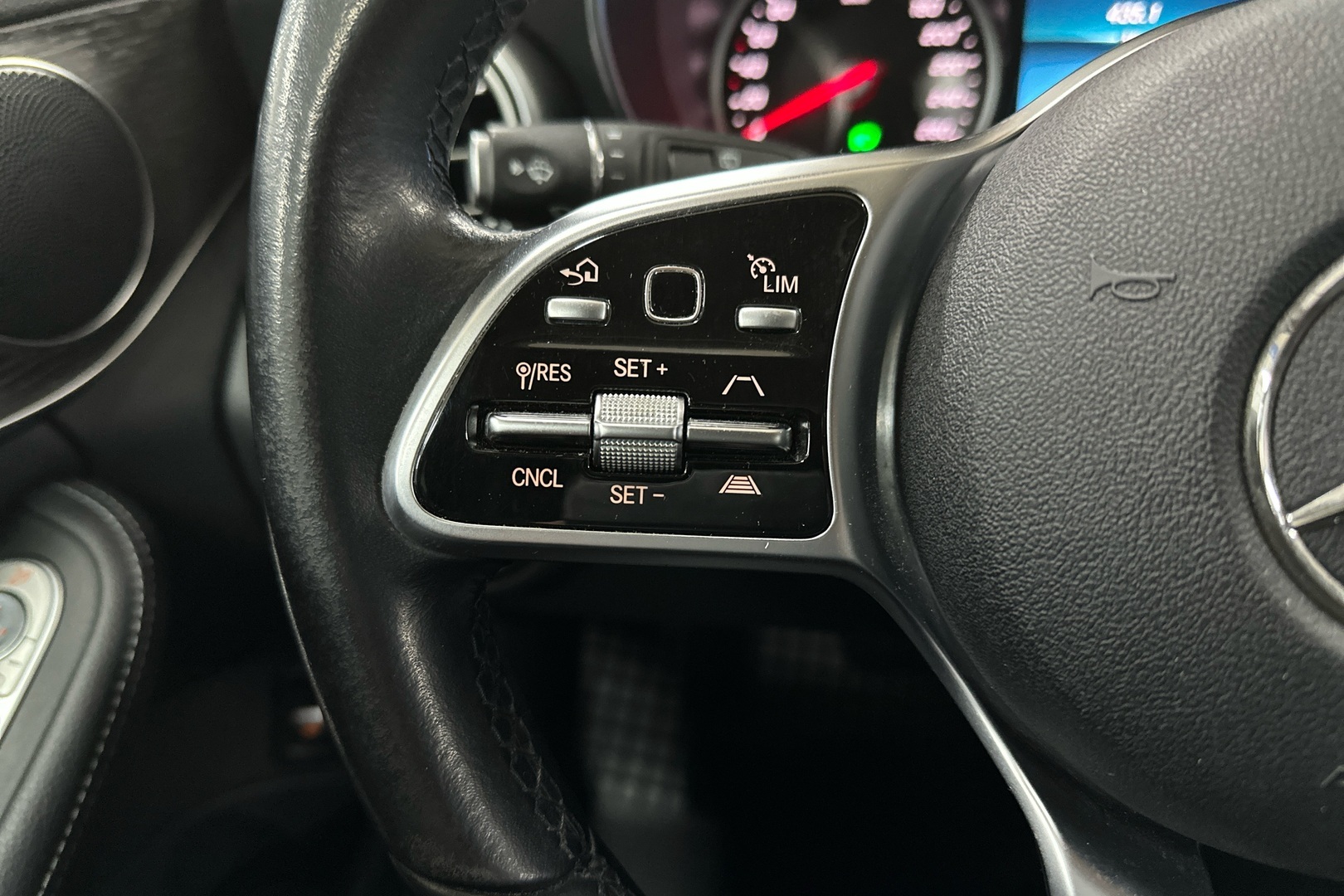 MERCEDES-BENZ C 2020