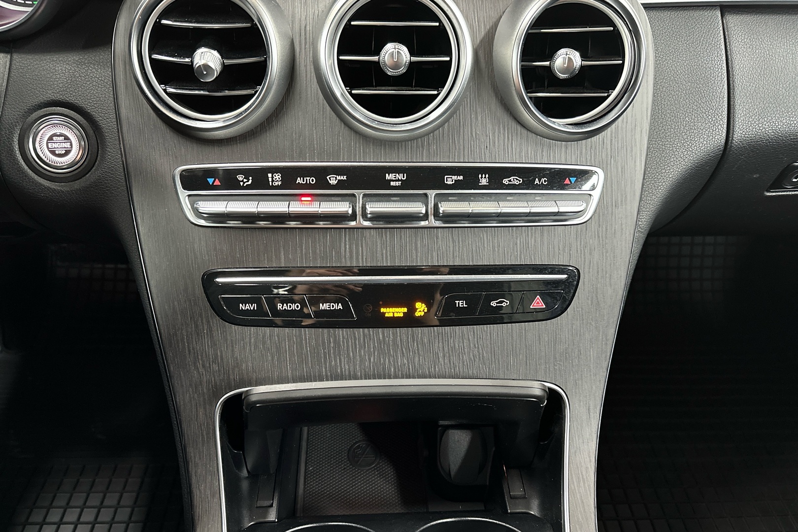 MERCEDES-BENZ C 2020